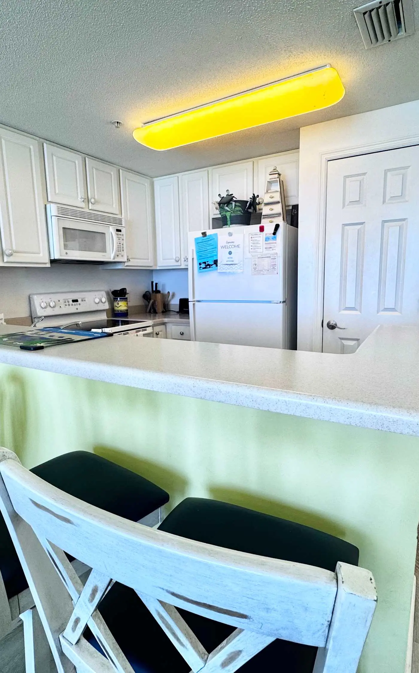 2 BR Oceanfront Condo with Shared Pool & Hot Tub