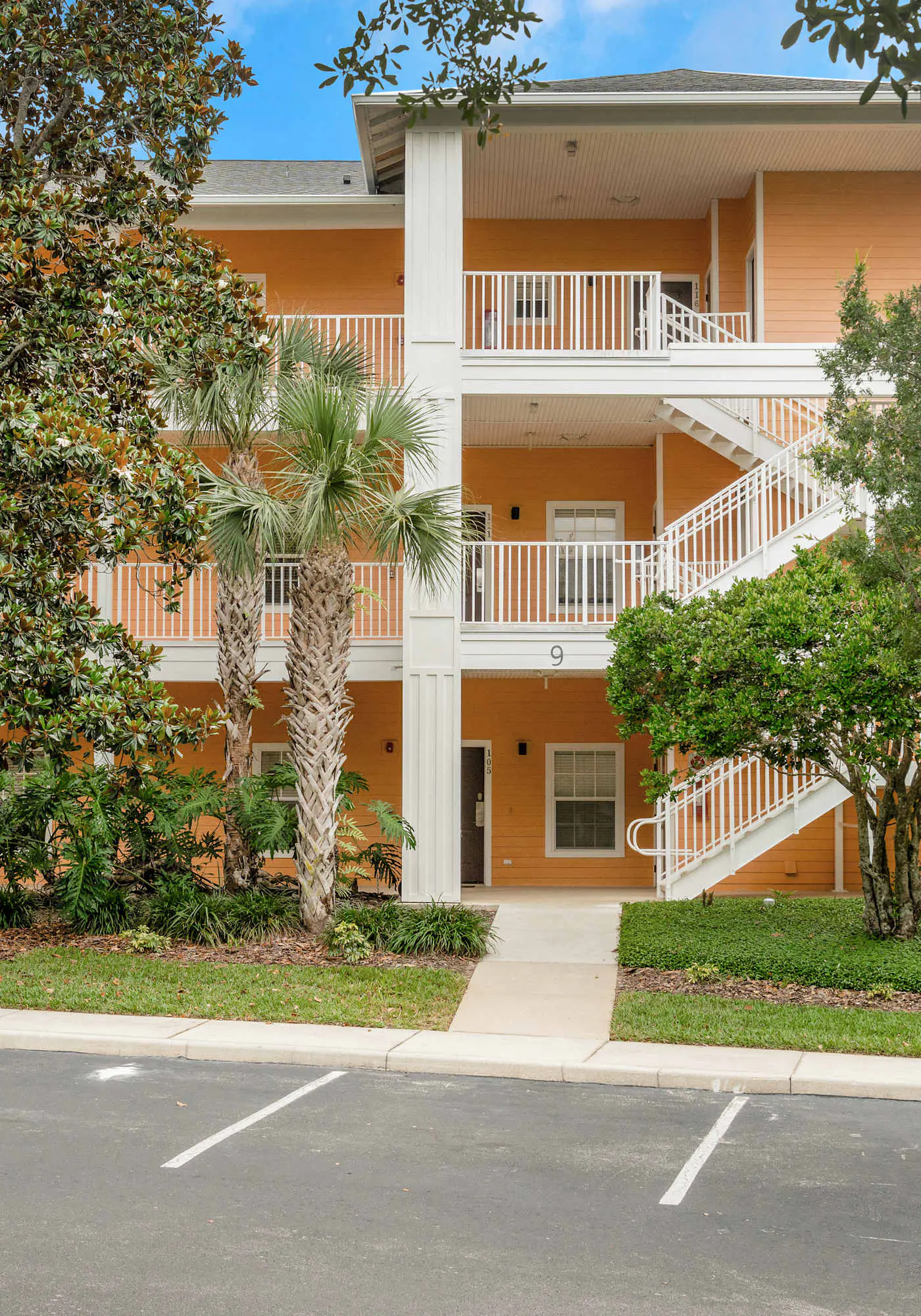3BR Resort Condo Family Getaway near Disney World