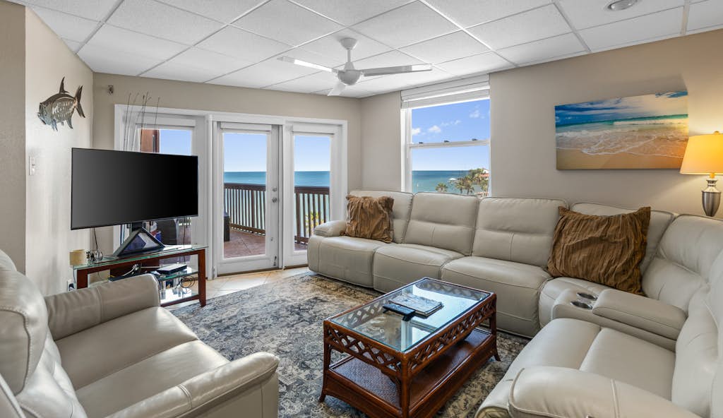 2BR with ocean view in South Padre Island, perfect for your getaway.