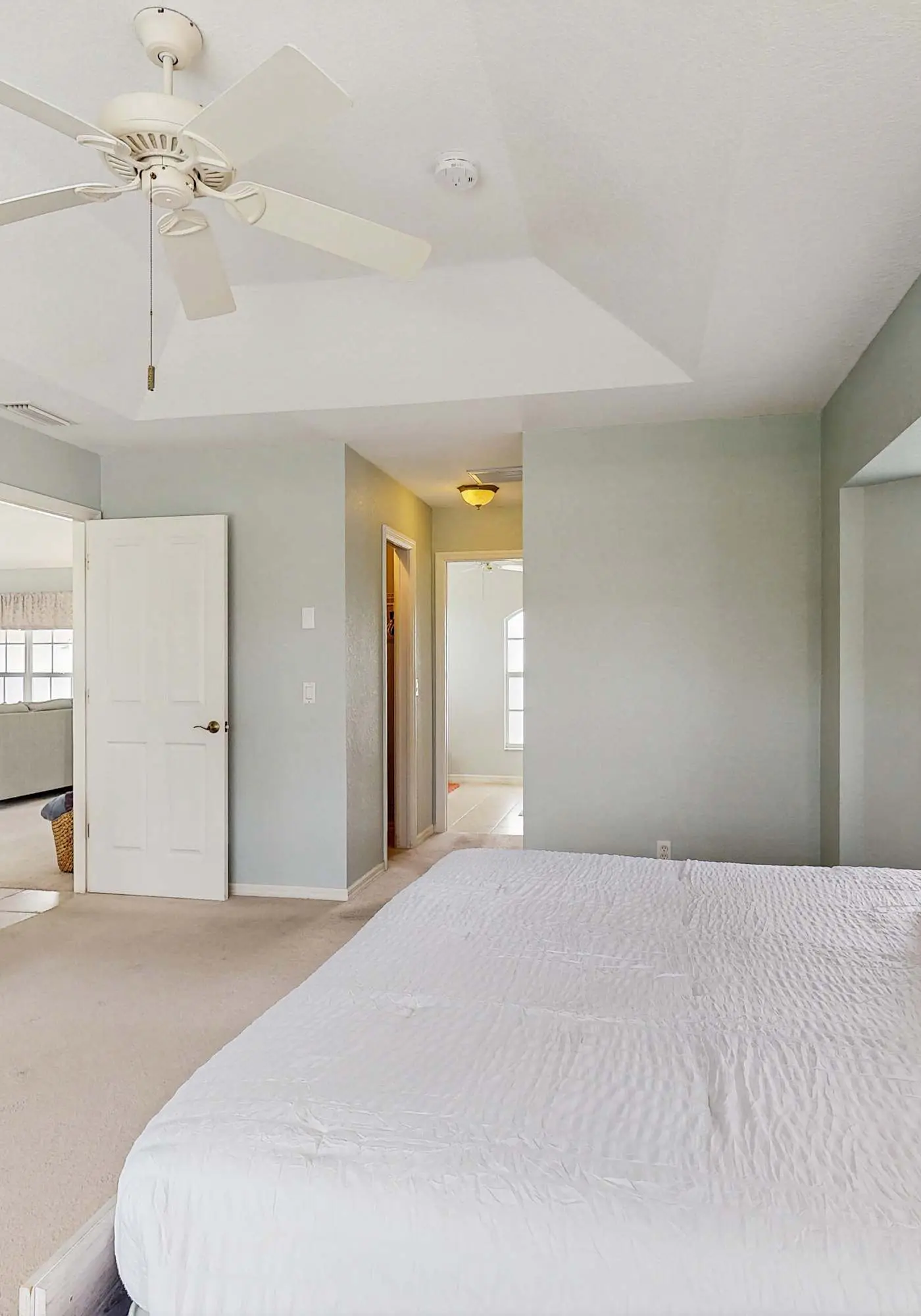 Spacious home with outdoor space & private pool