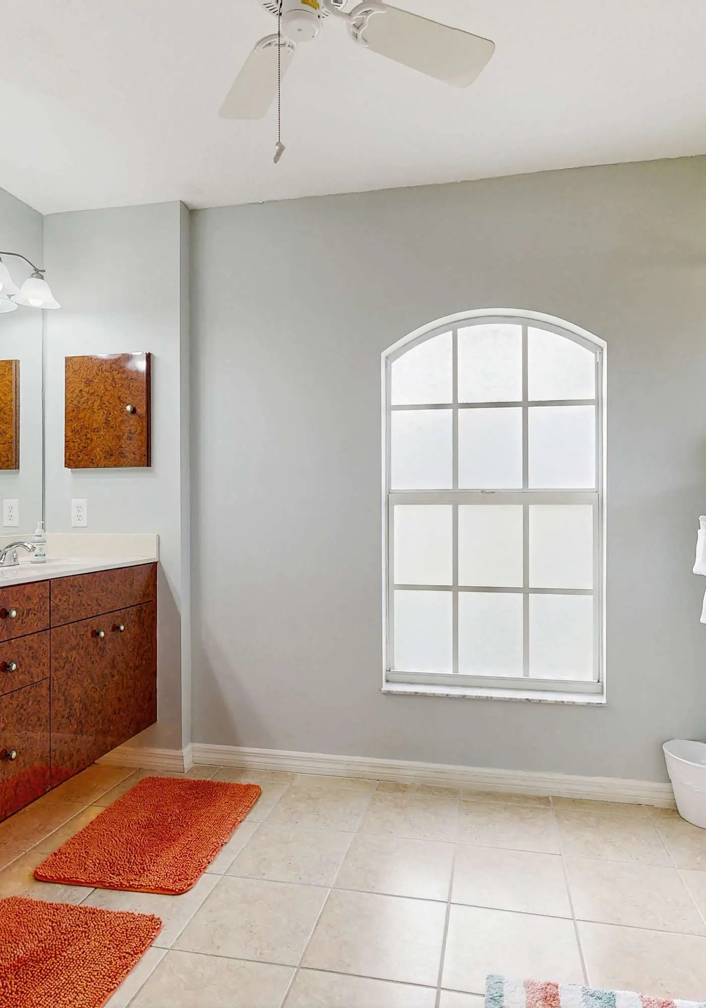 Spacious home with outdoor space & private pool