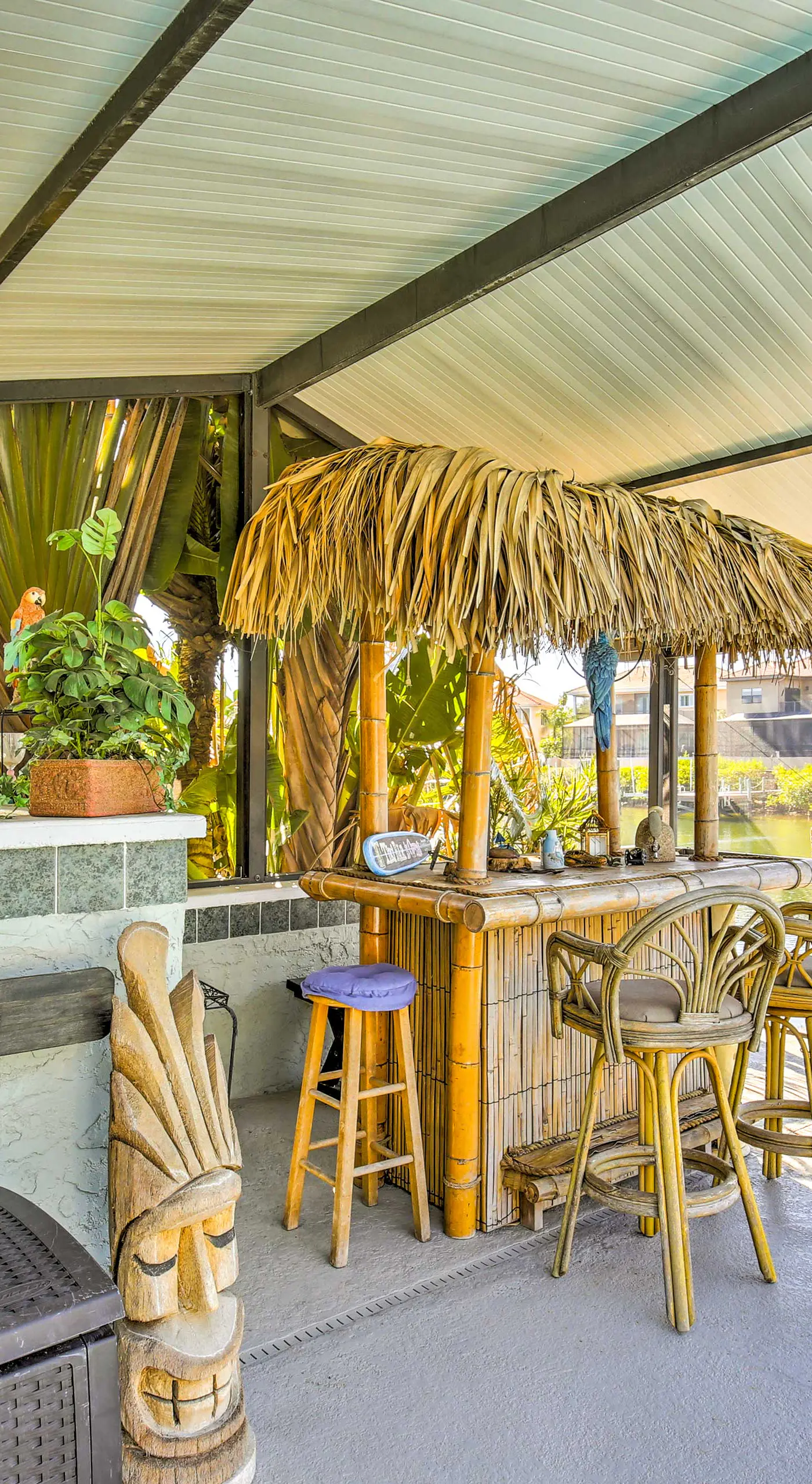 Solar-Heated Pool! Tropical Apollo Beach Hideaway