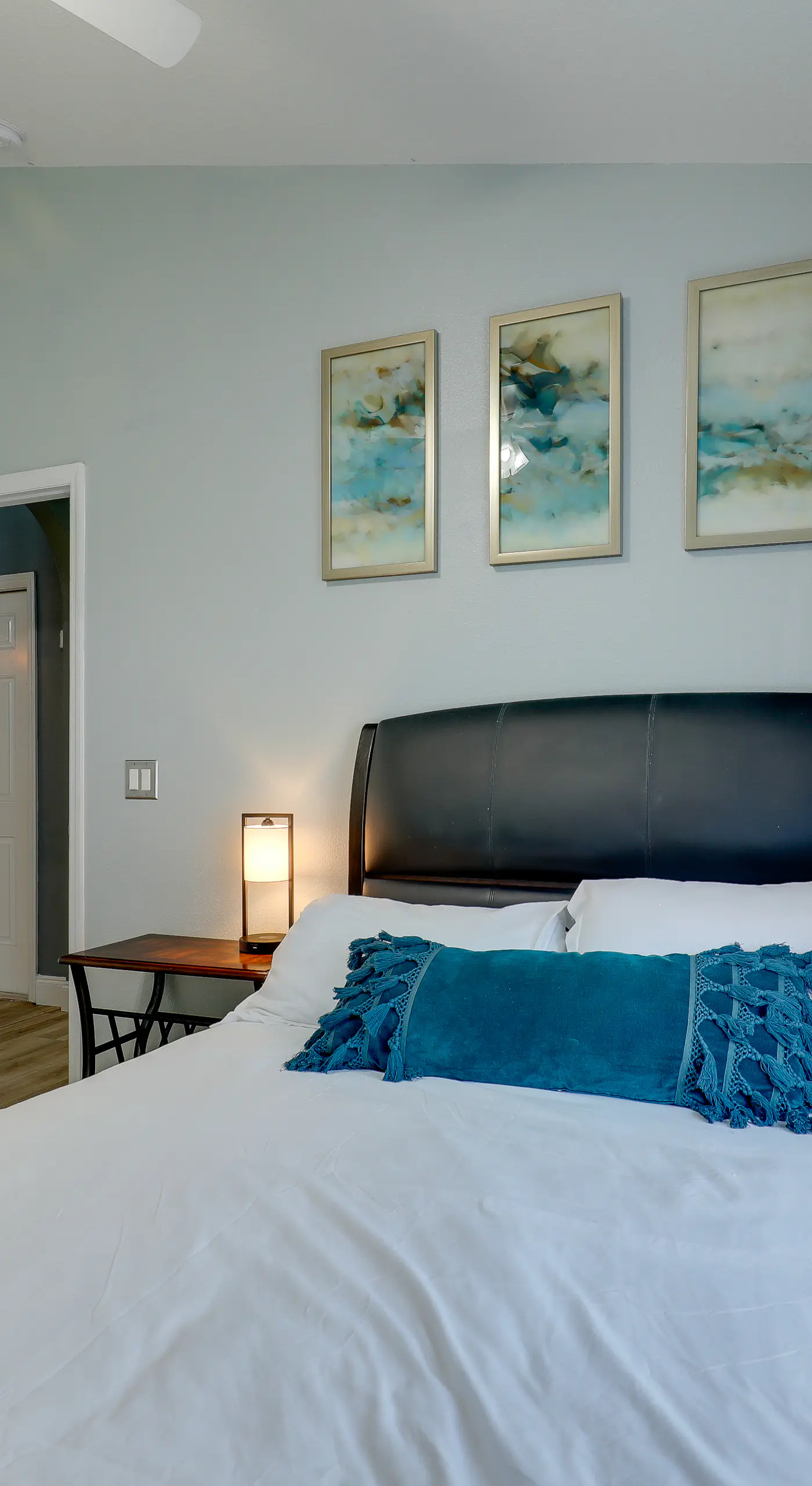 Bright Getaway w/ Ski Lake, 11 Miles to Dtwn Tampa