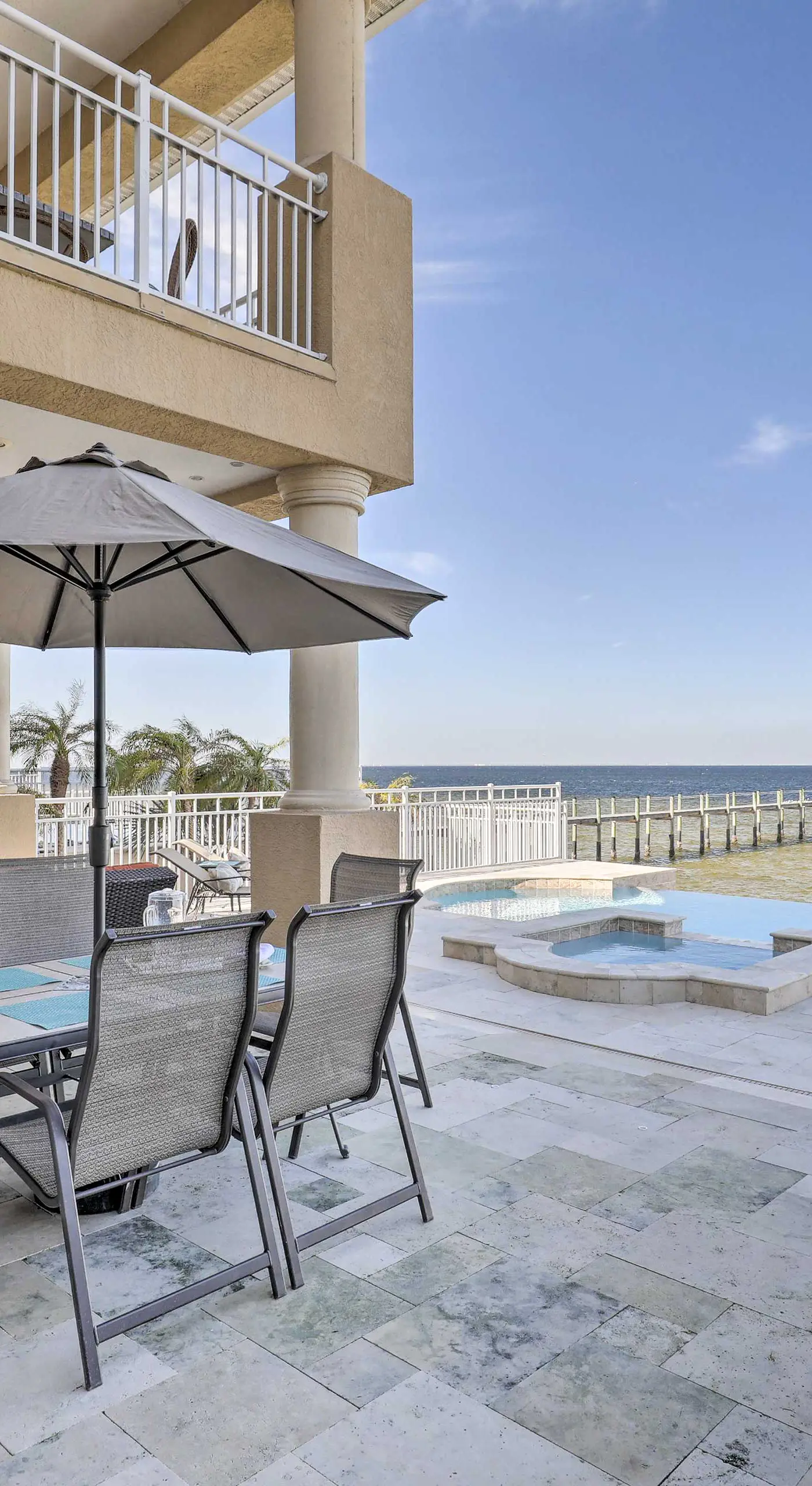 Waterfront Gem w/ Pool & Dock in Apollo Beach