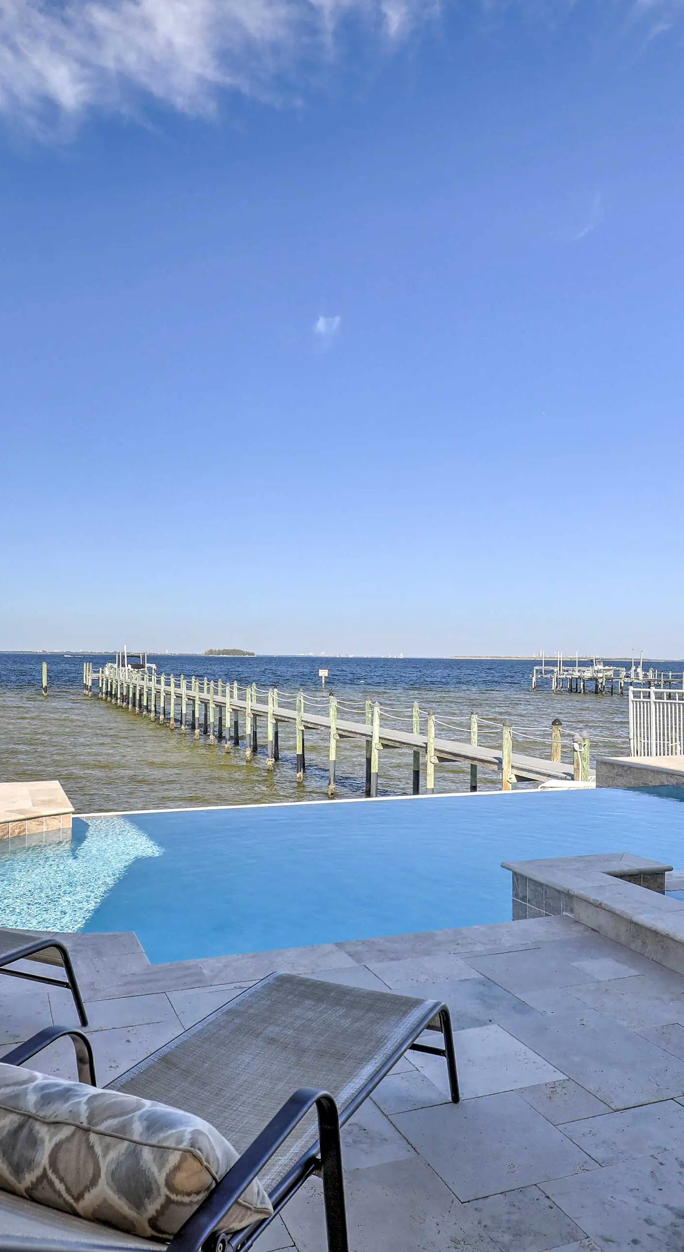 Waterfront Gem w/ Pool & Dock in Apollo Beach