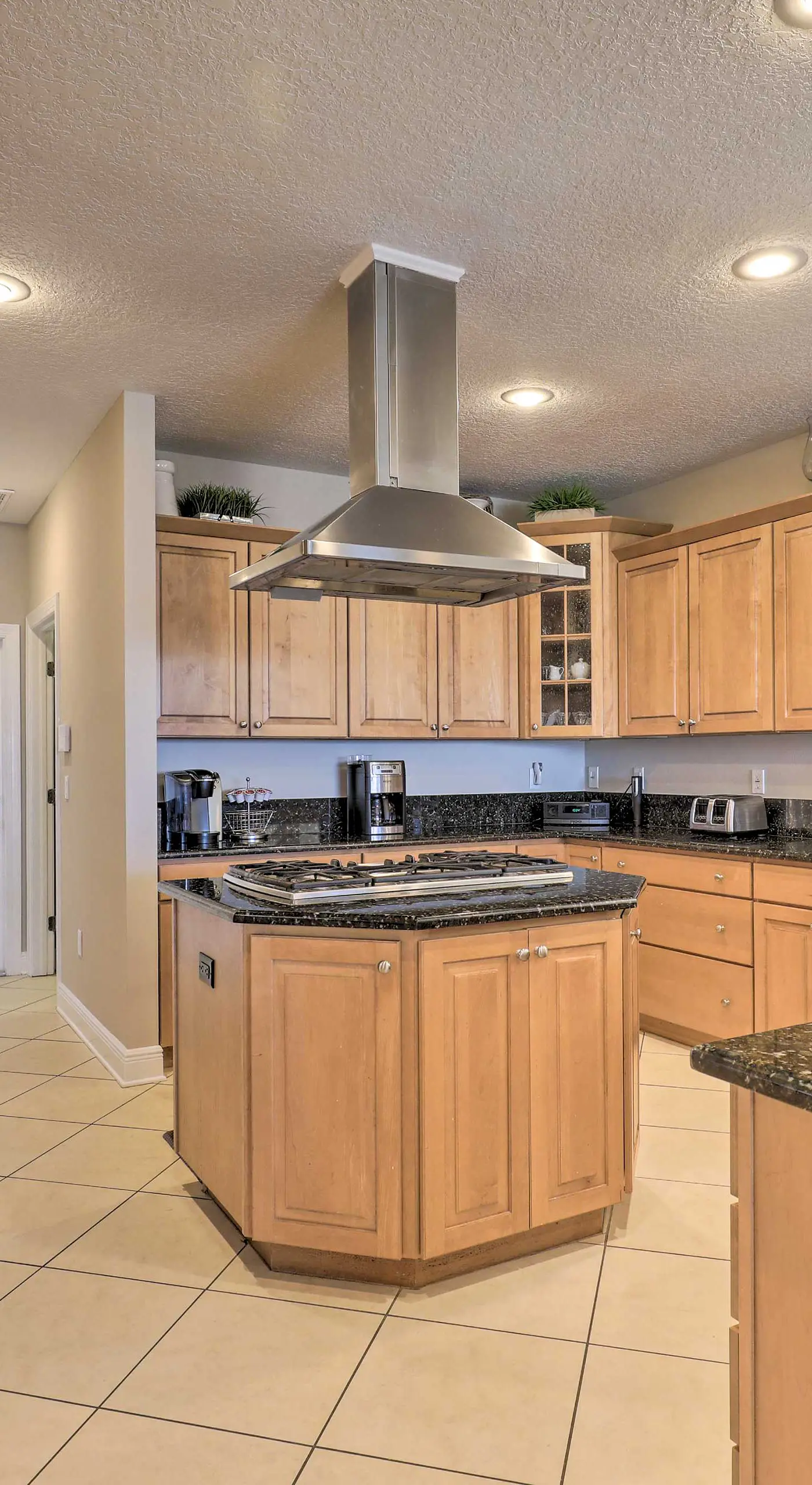 Waterfront Gem w/ Pool & Dock in Apollo Beach