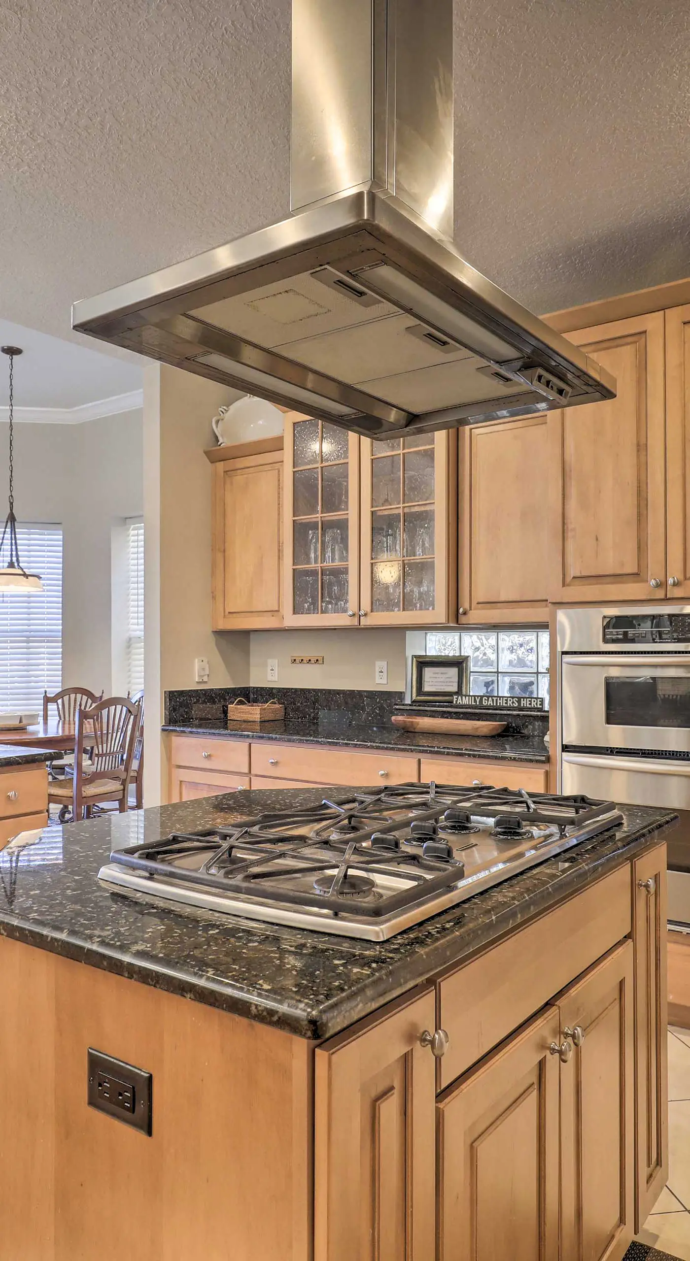 Waterfront Gem w/ Pool & Dock in Apollo Beach