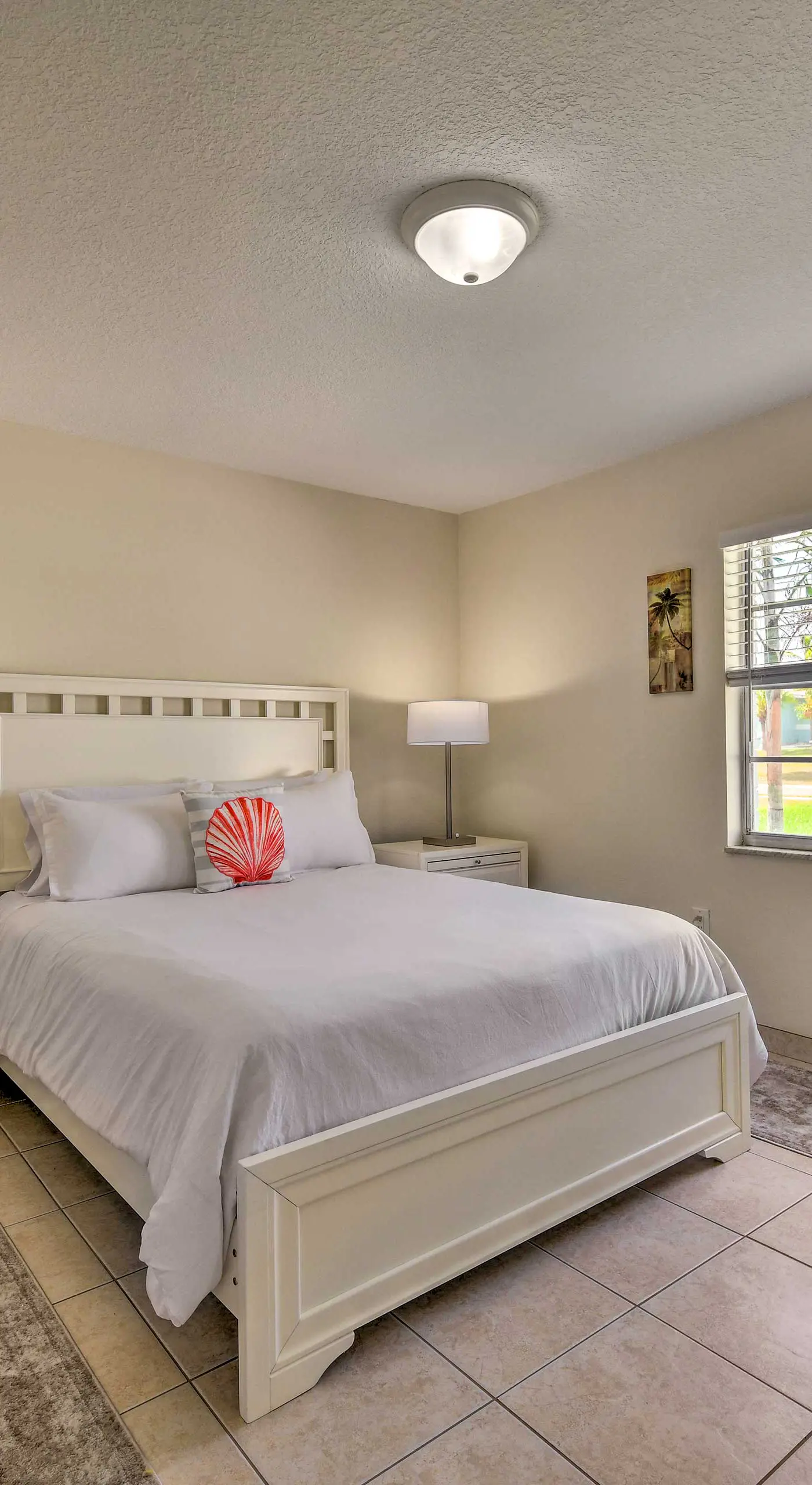 Apollo Beach Gem w/ Pool: 'The Flamingo House'