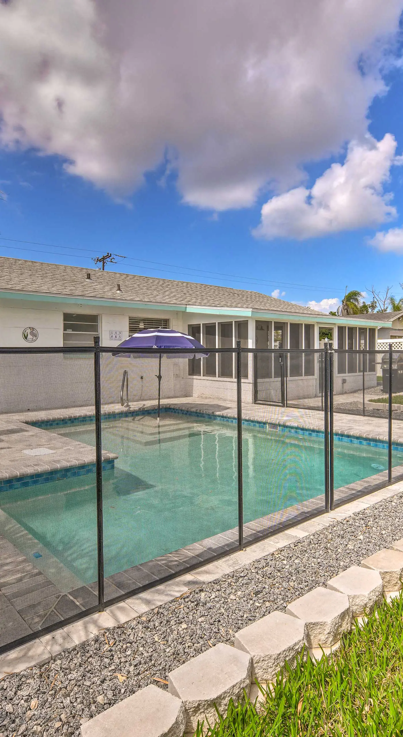 Apollo Beach Gem w/ Pool: 'The Flamingo House'