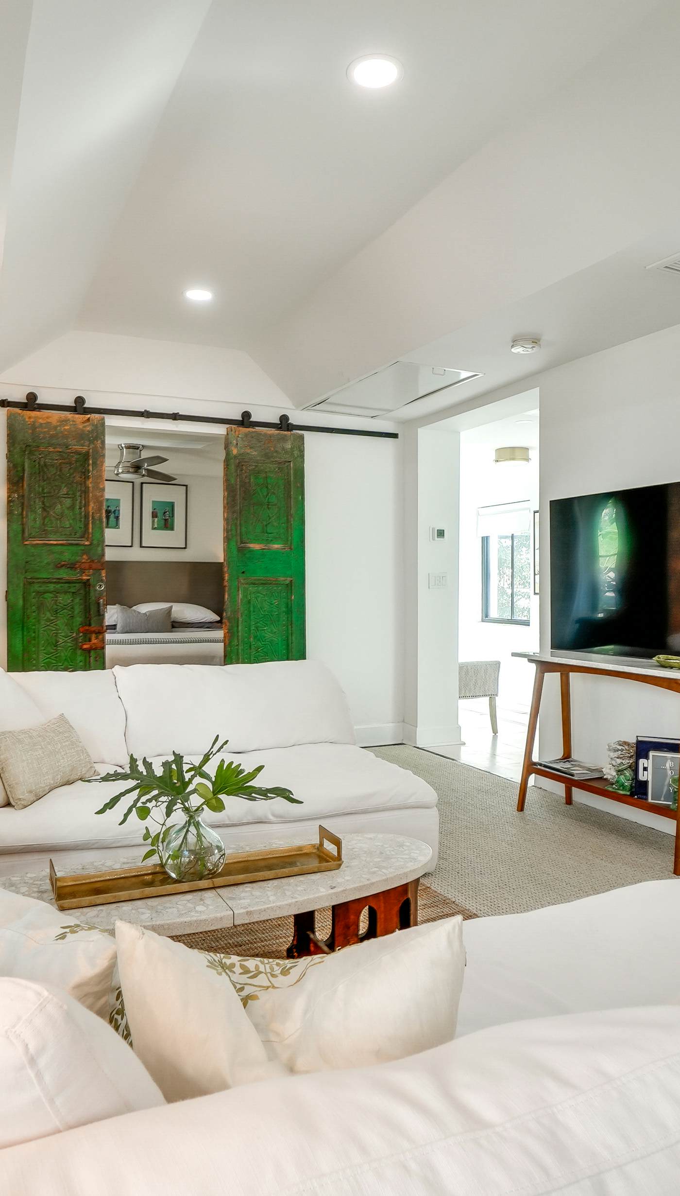 Chic Getaway in Desirable South Tampa District!
