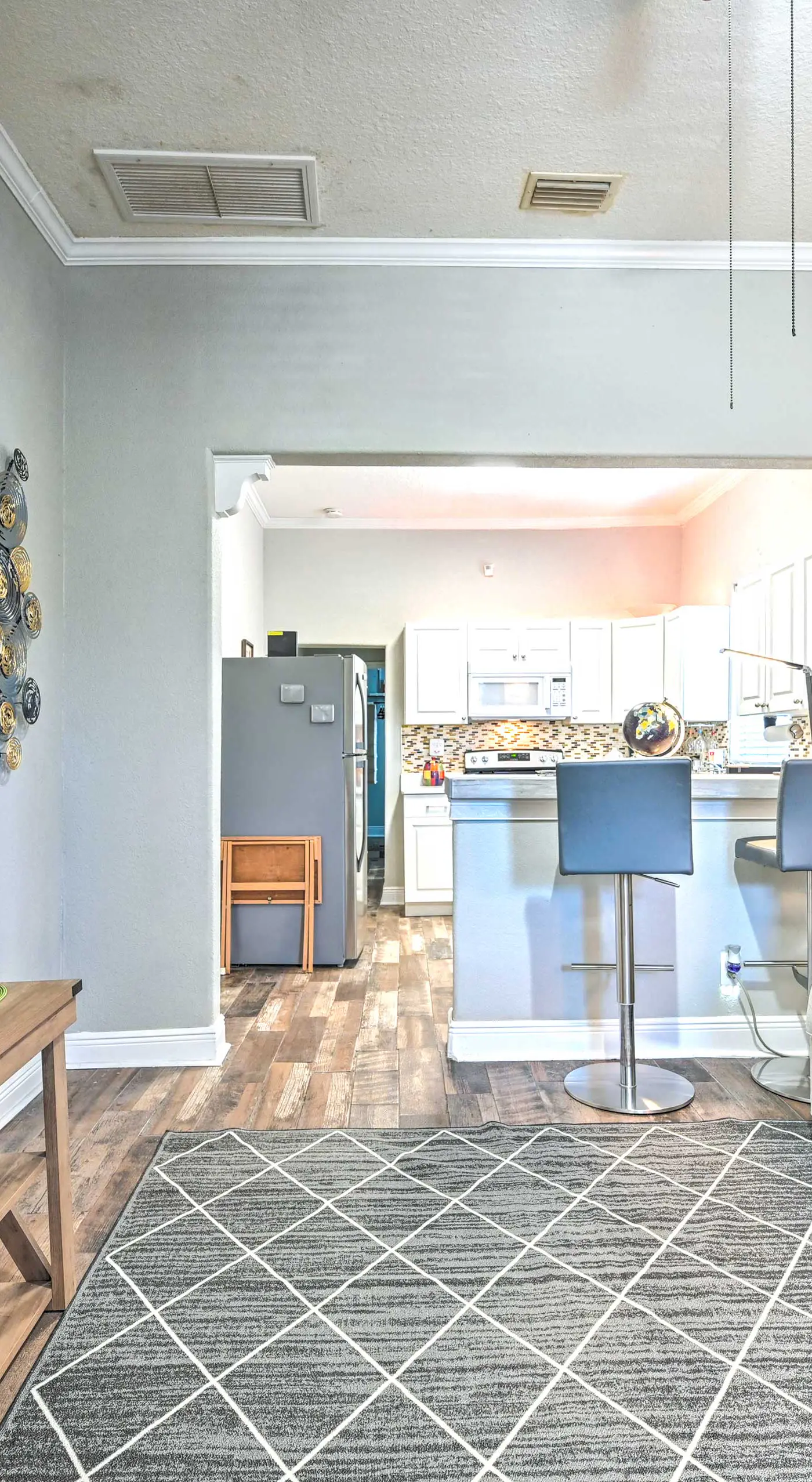 Updated Ybor City Duplex ~ 1/2 Mi to Seventh Ave!