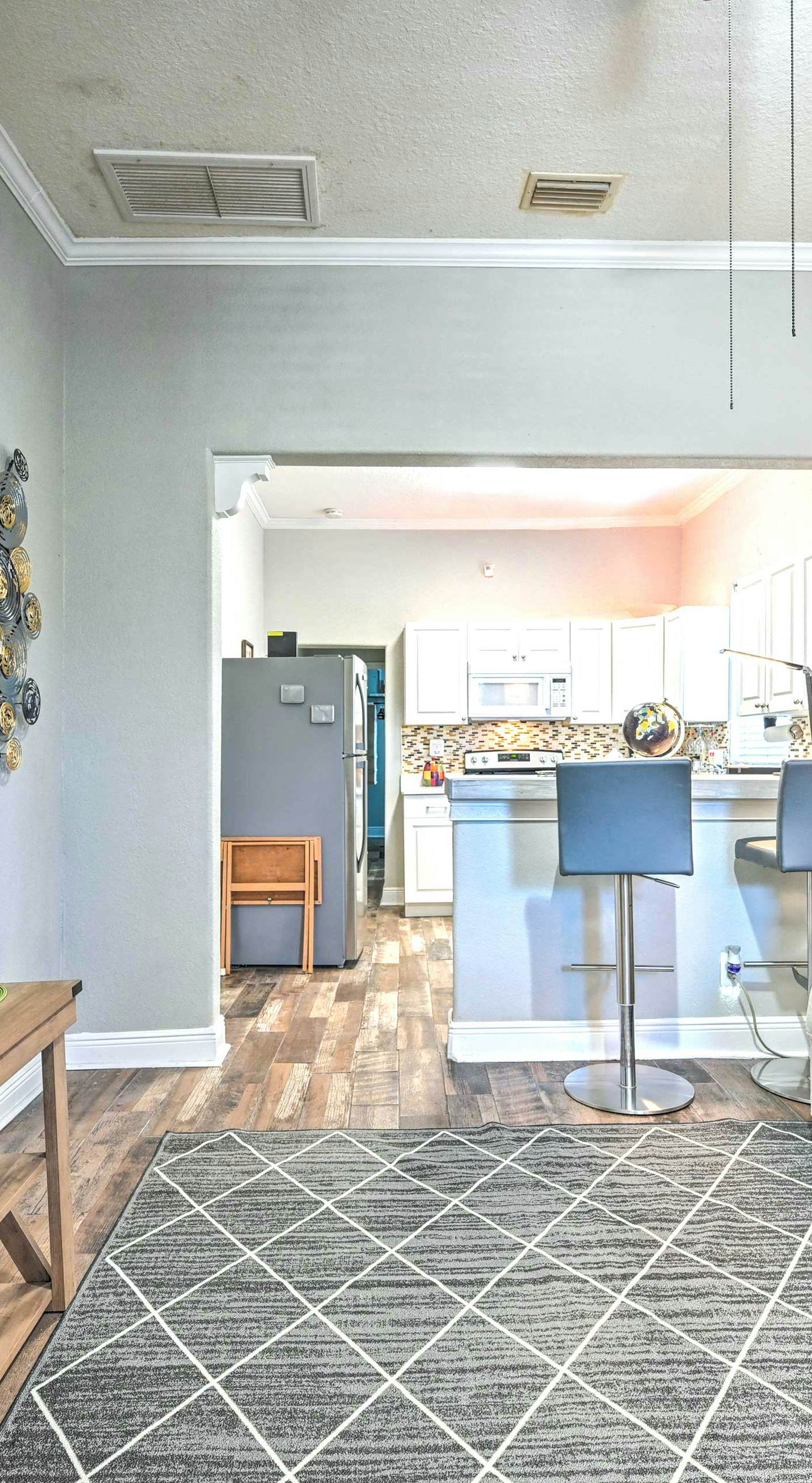 Updated Ybor City Duplex ~ 1/2 Mi to Seventh Ave!