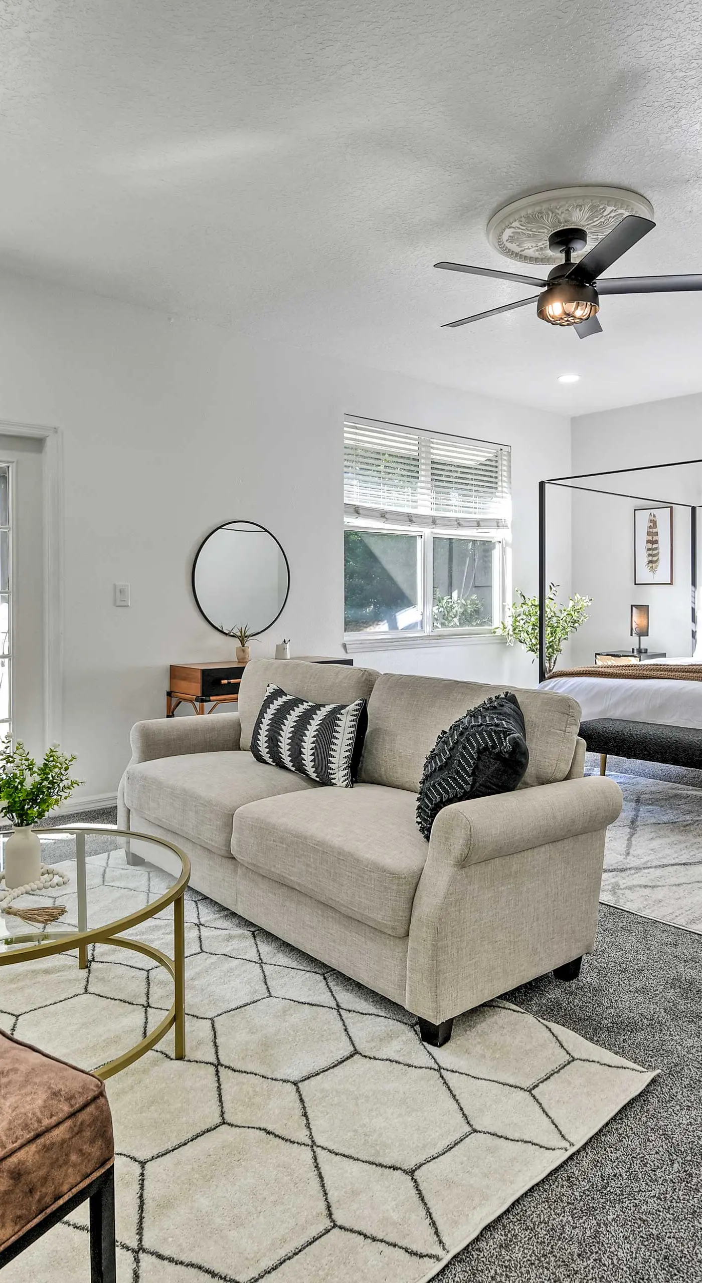 Stunning Thonotosassa Home ~ 7 Mi to Ocean!