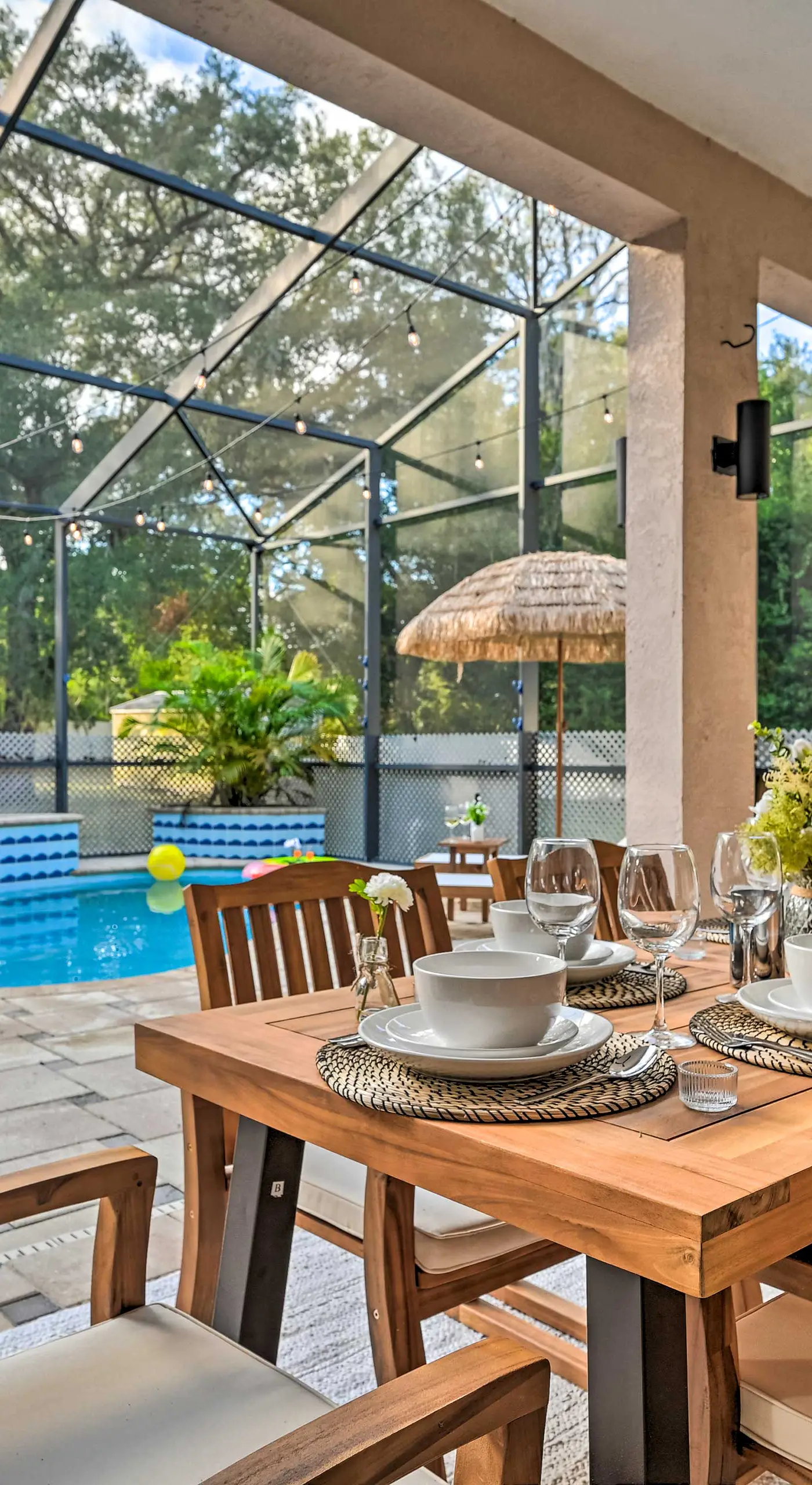 Stunning Thonotosassa Home ~ 7 Mi to Ocean!