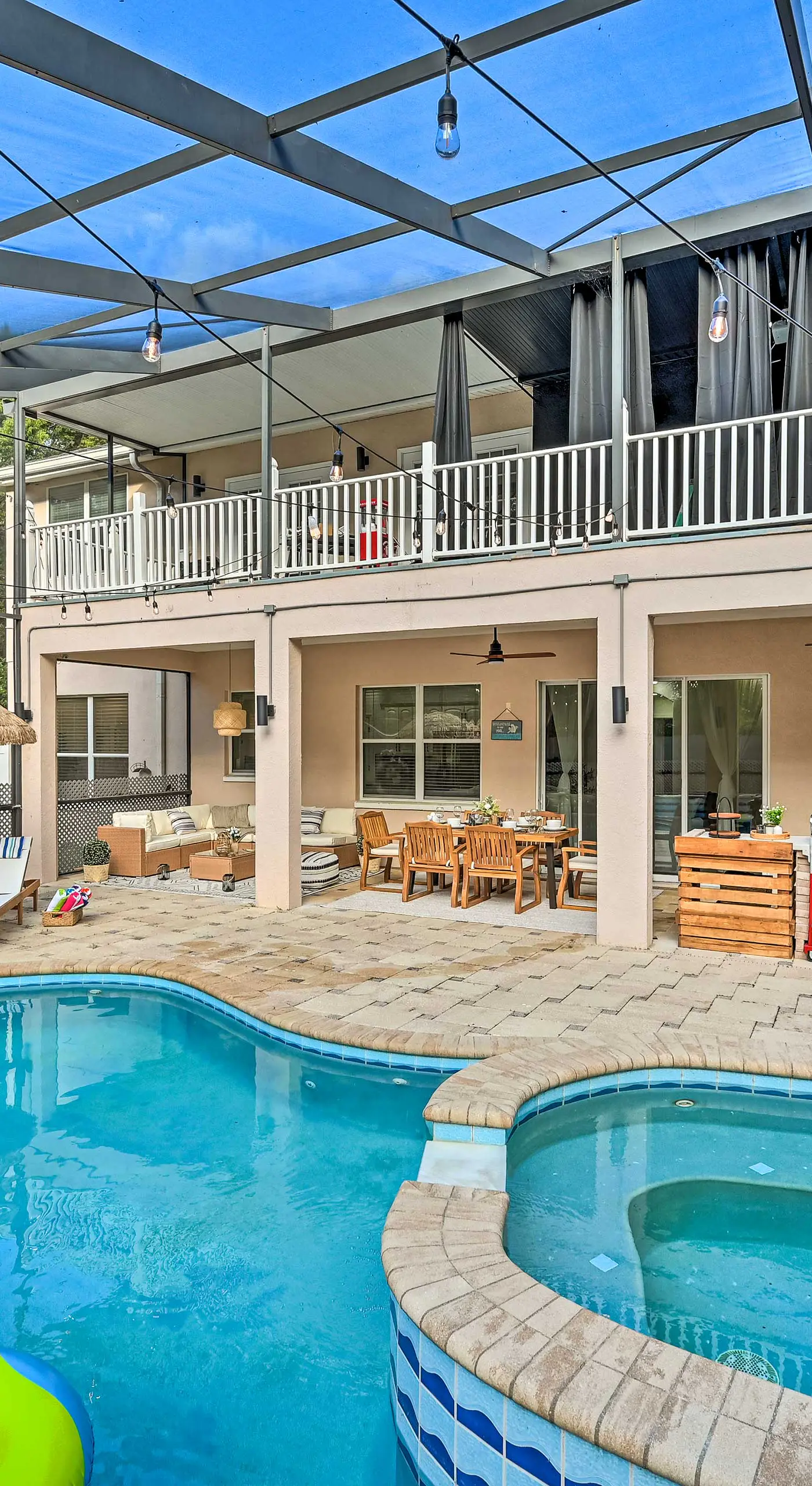 Stunning Thonotosassa Home ~ 7 Mi to Ocean!