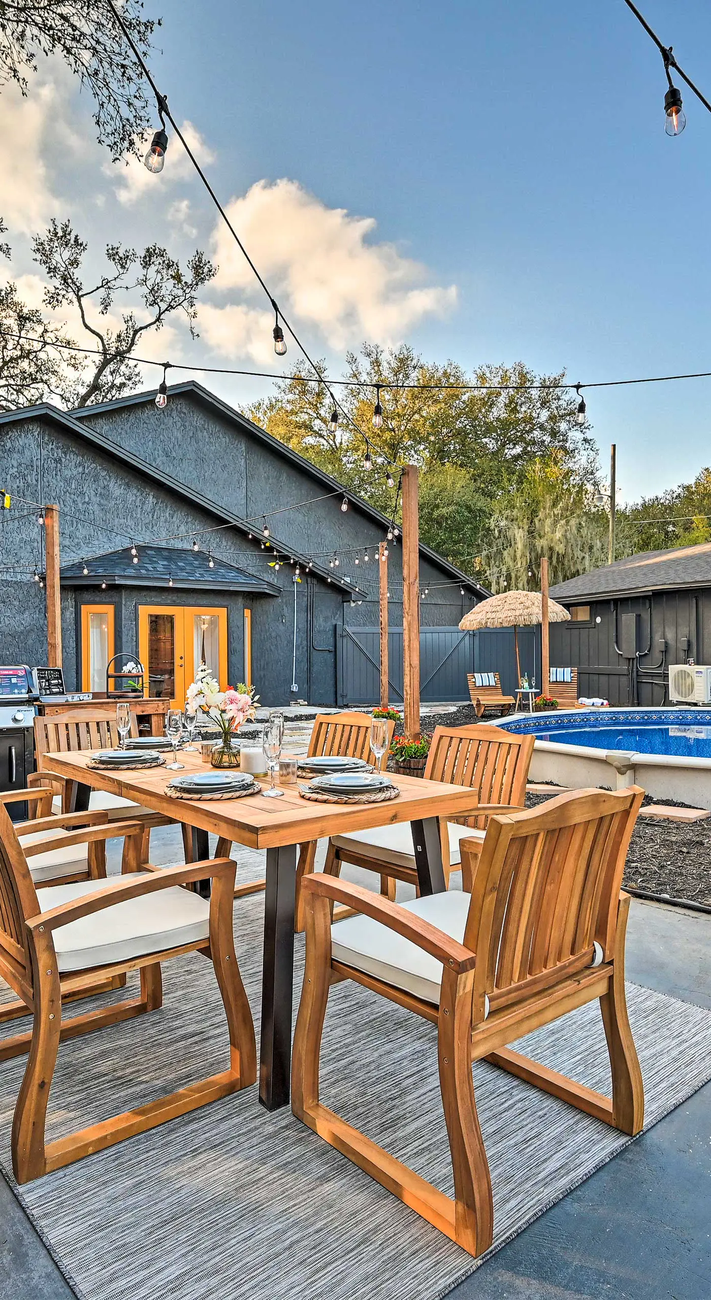 Private Pool & Hot Tubs: Luxe Brandon Oasis!