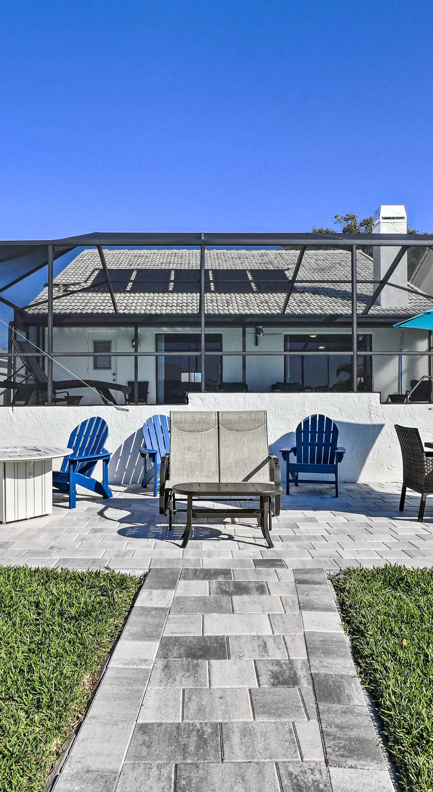 Private Dock & Saltwater Pool: Apollo Beach House