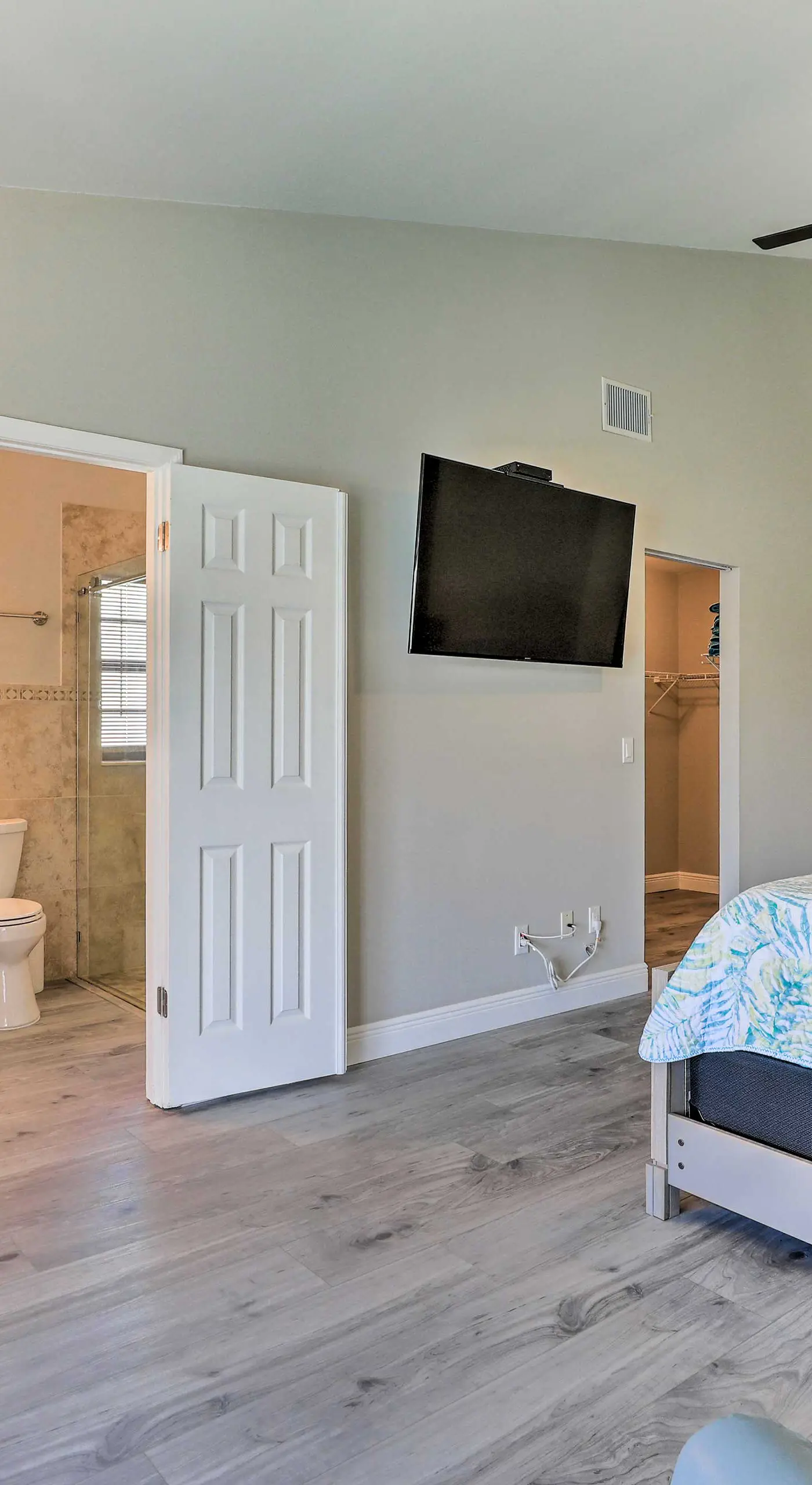 Private Dock & Saltwater Pool: Apollo Beach House