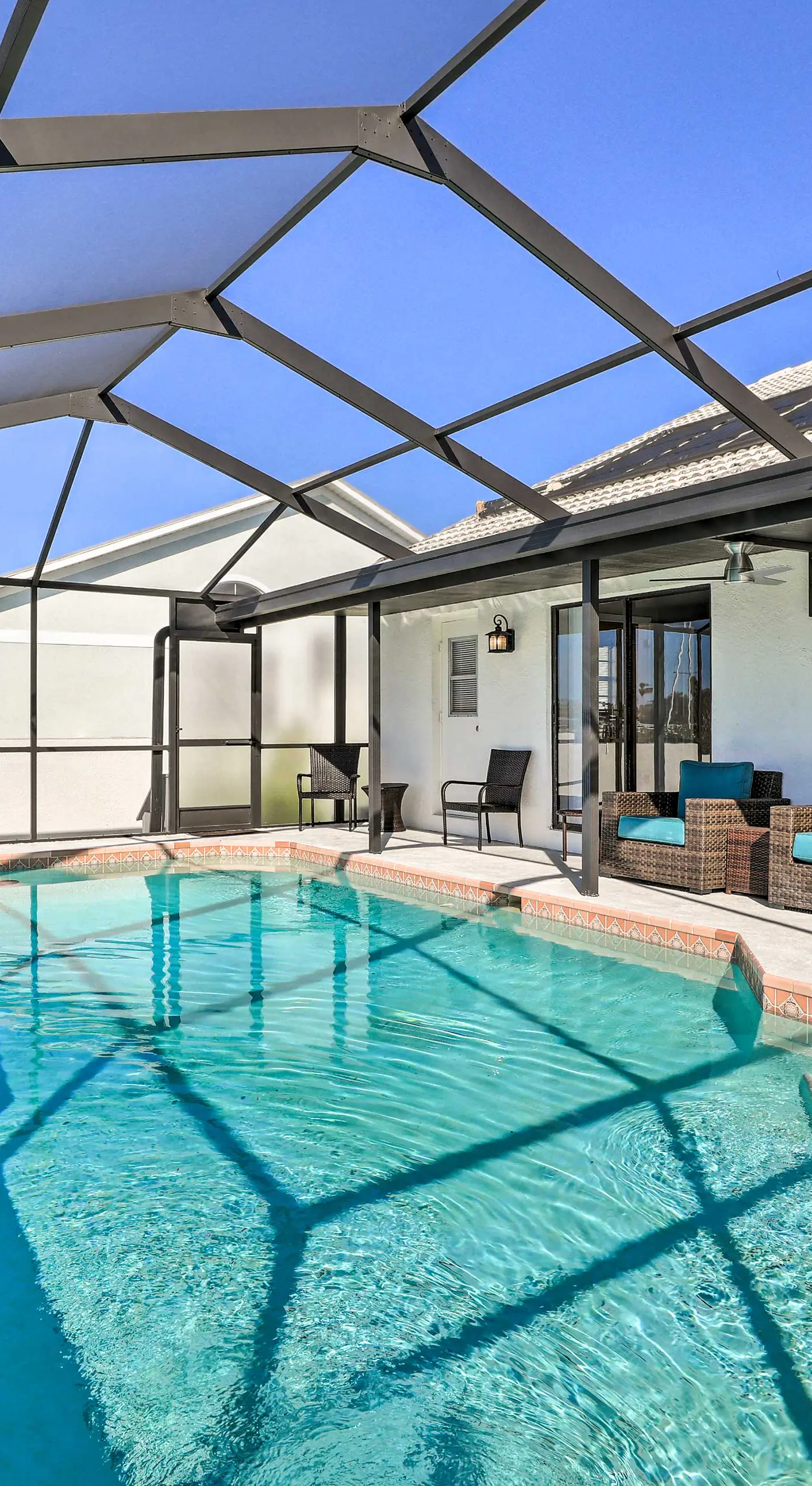 Private Dock & Saltwater Pool: Apollo Beach House