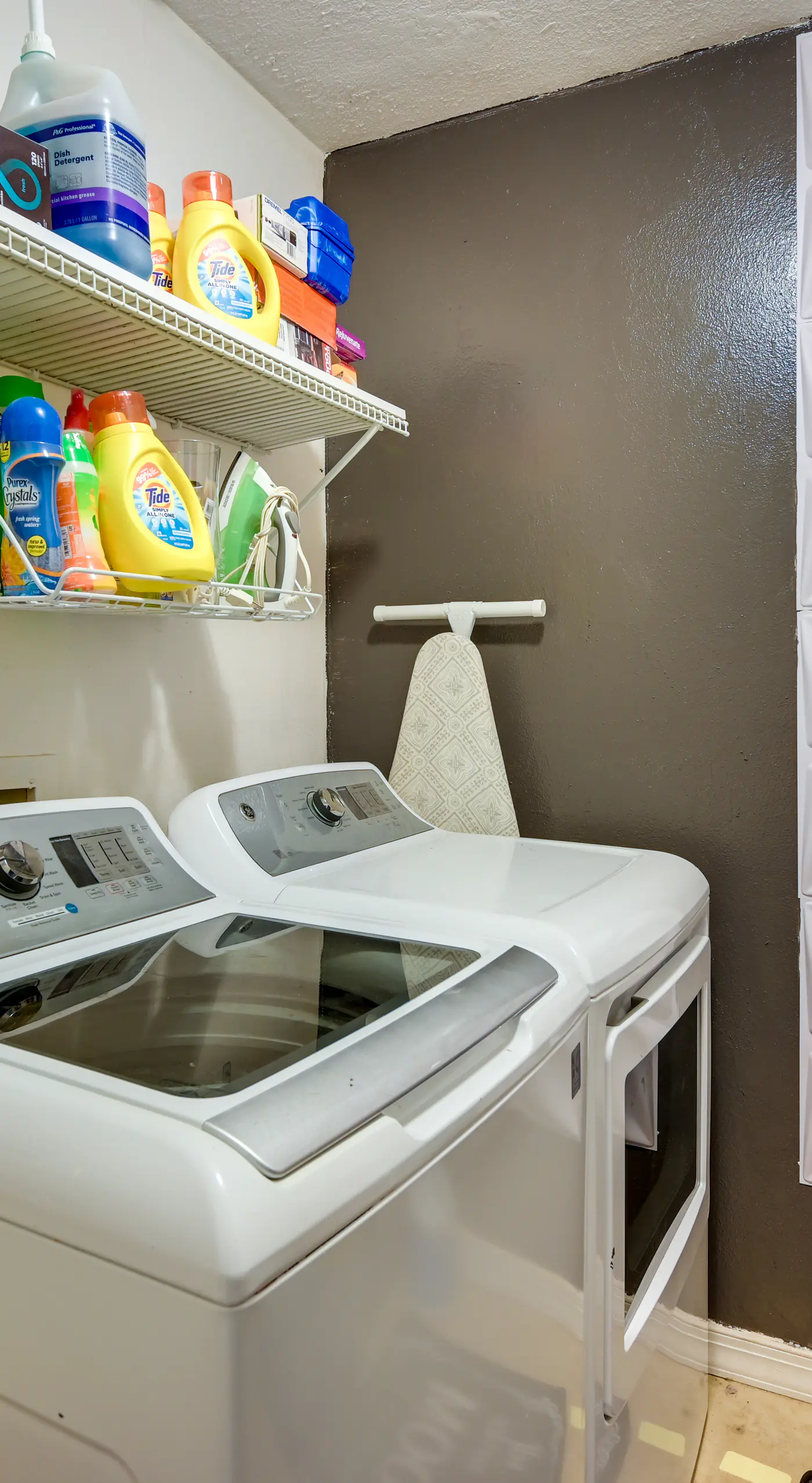 Cozy Brandon Vacation Rental w/ Shared Pool!