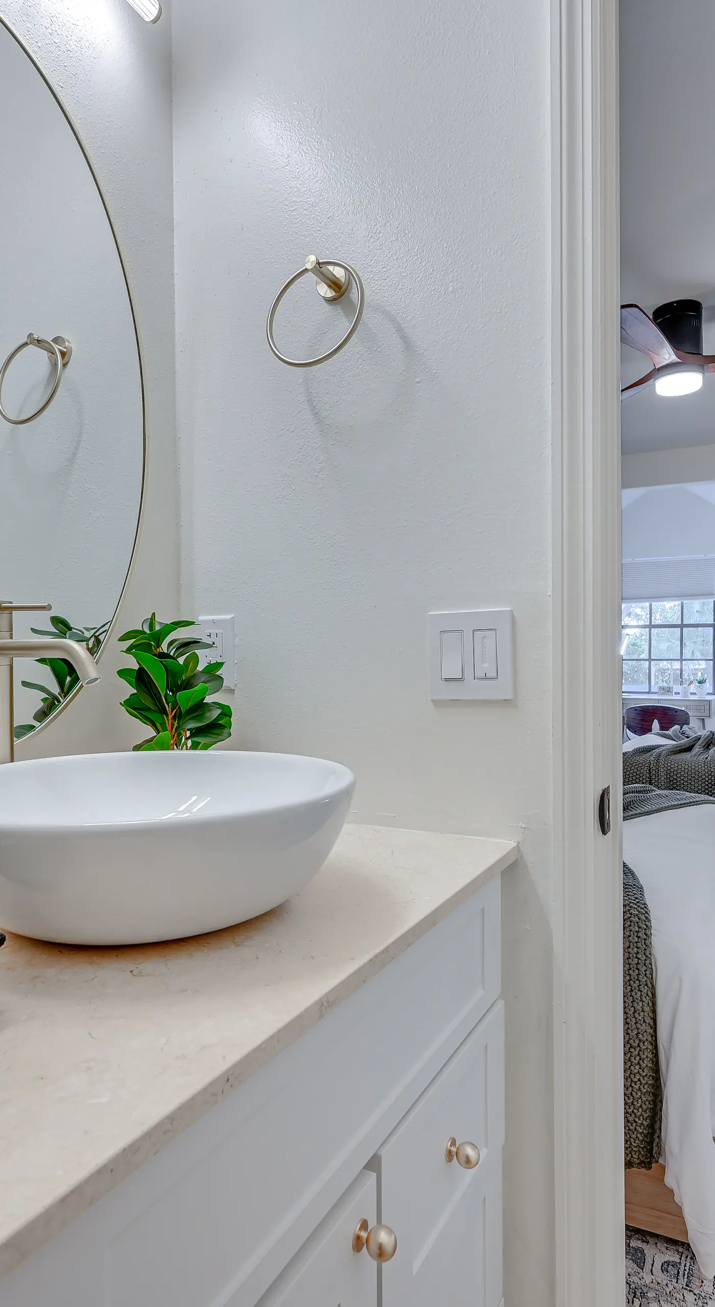 Exciting Valrico Villa w/ Private Pool & Game Room