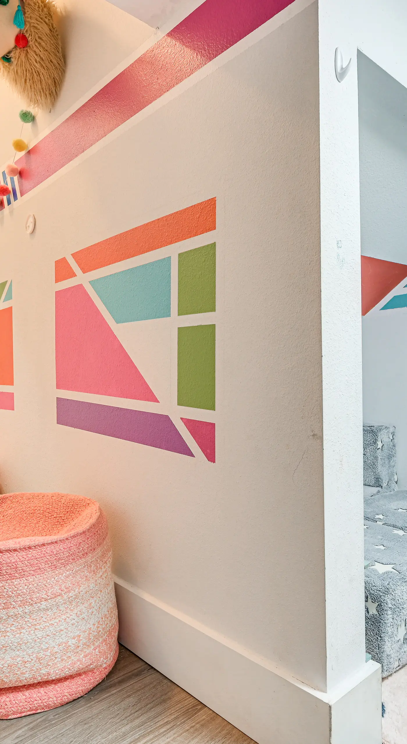 3 Mi to USF: Dog-Friendly Home w/ Large Yard