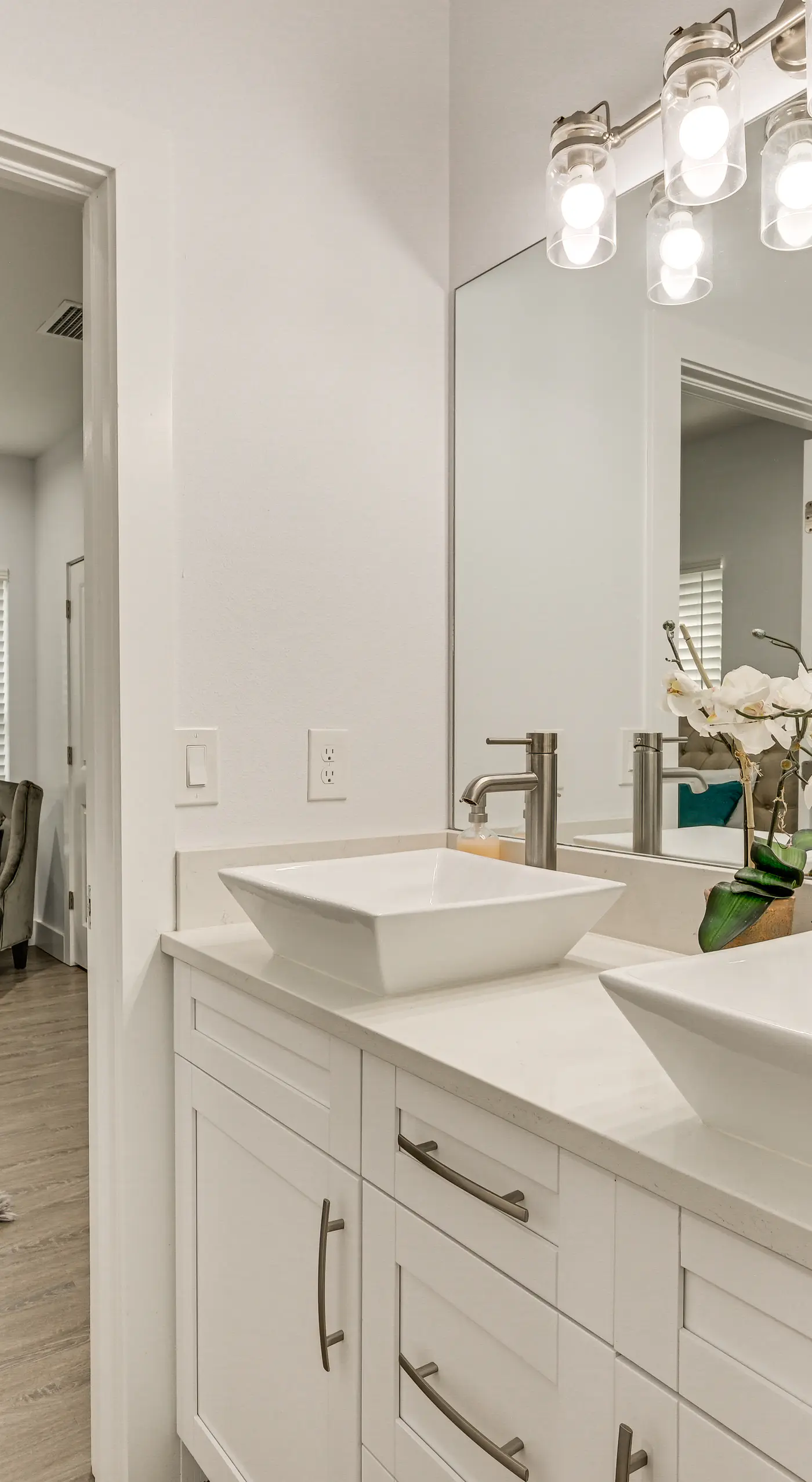 3 Mi to USF: Dog-Friendly Home w/ Large Yard