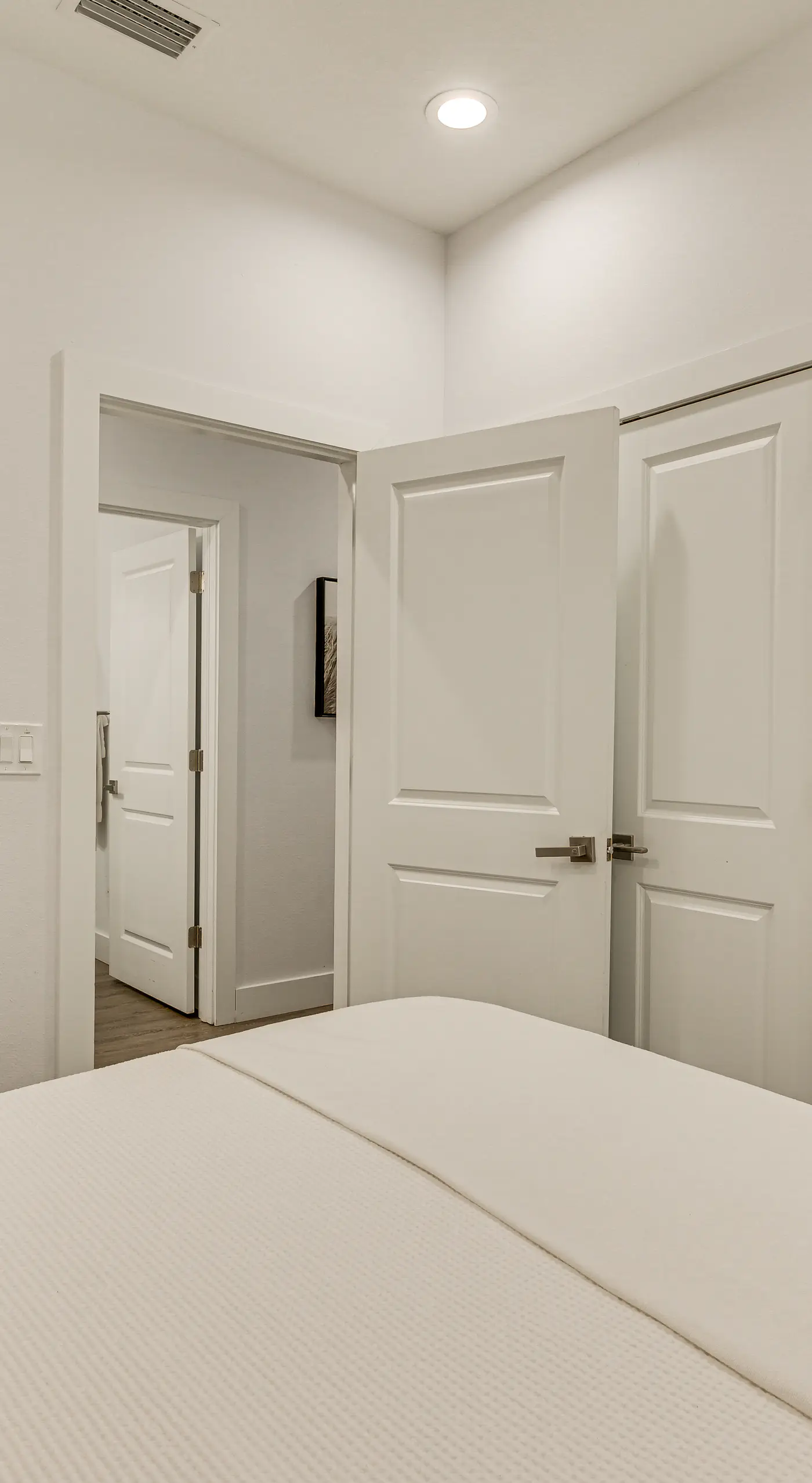 3 Mi to USF: Dog-Friendly Home w/ Large Yard