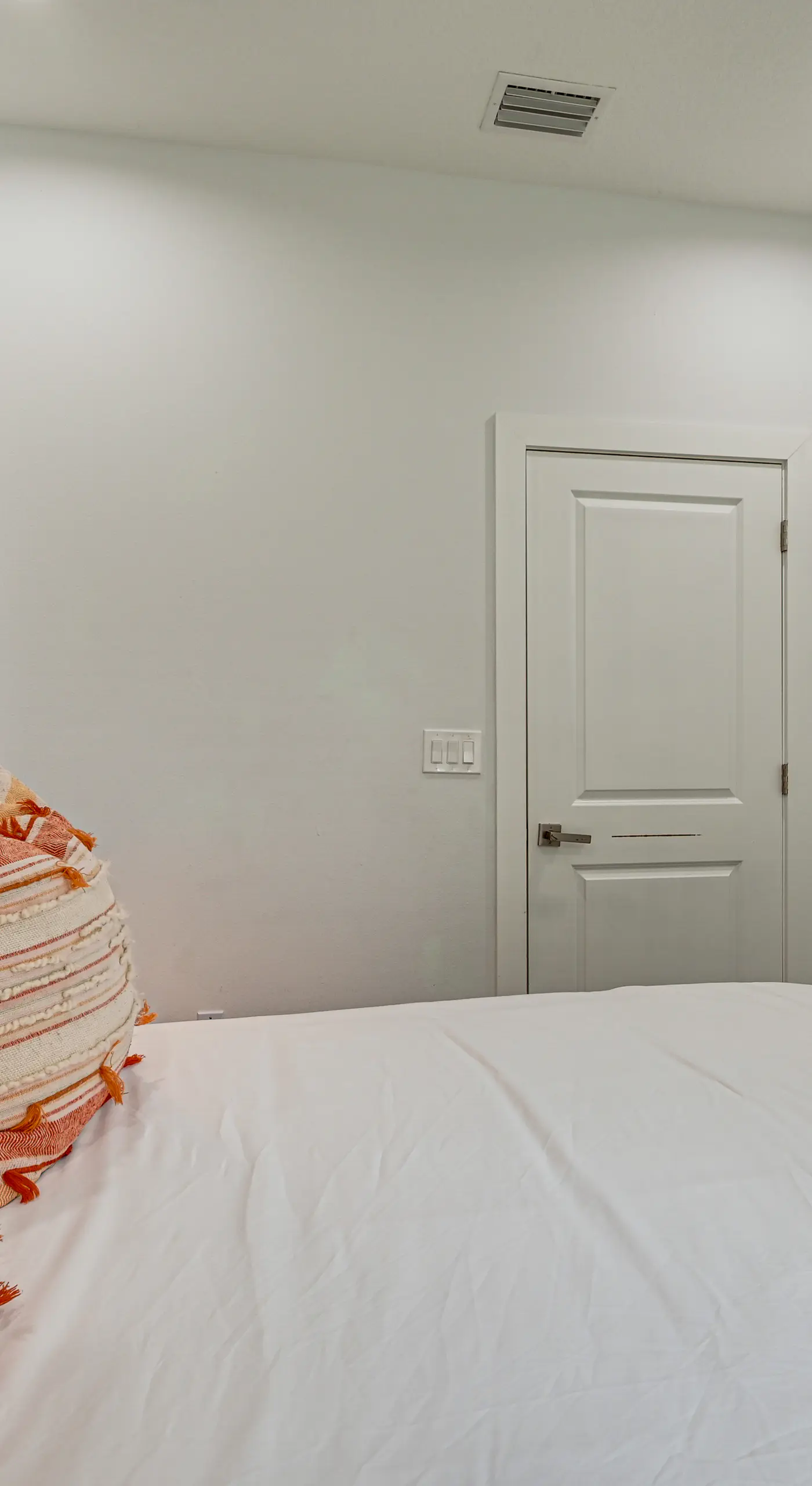 3 Mi to USF: Dog-Friendly Home w/ Large Yard