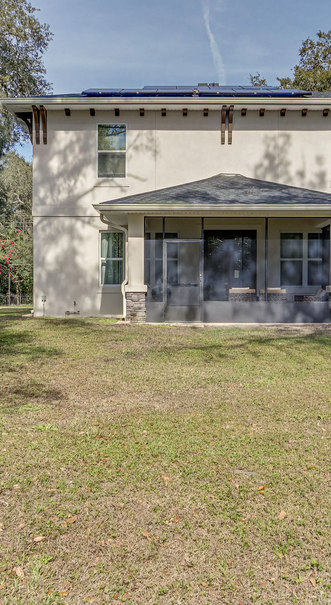 3 Mi to USF: Dog-Friendly Home w/ Large Yard