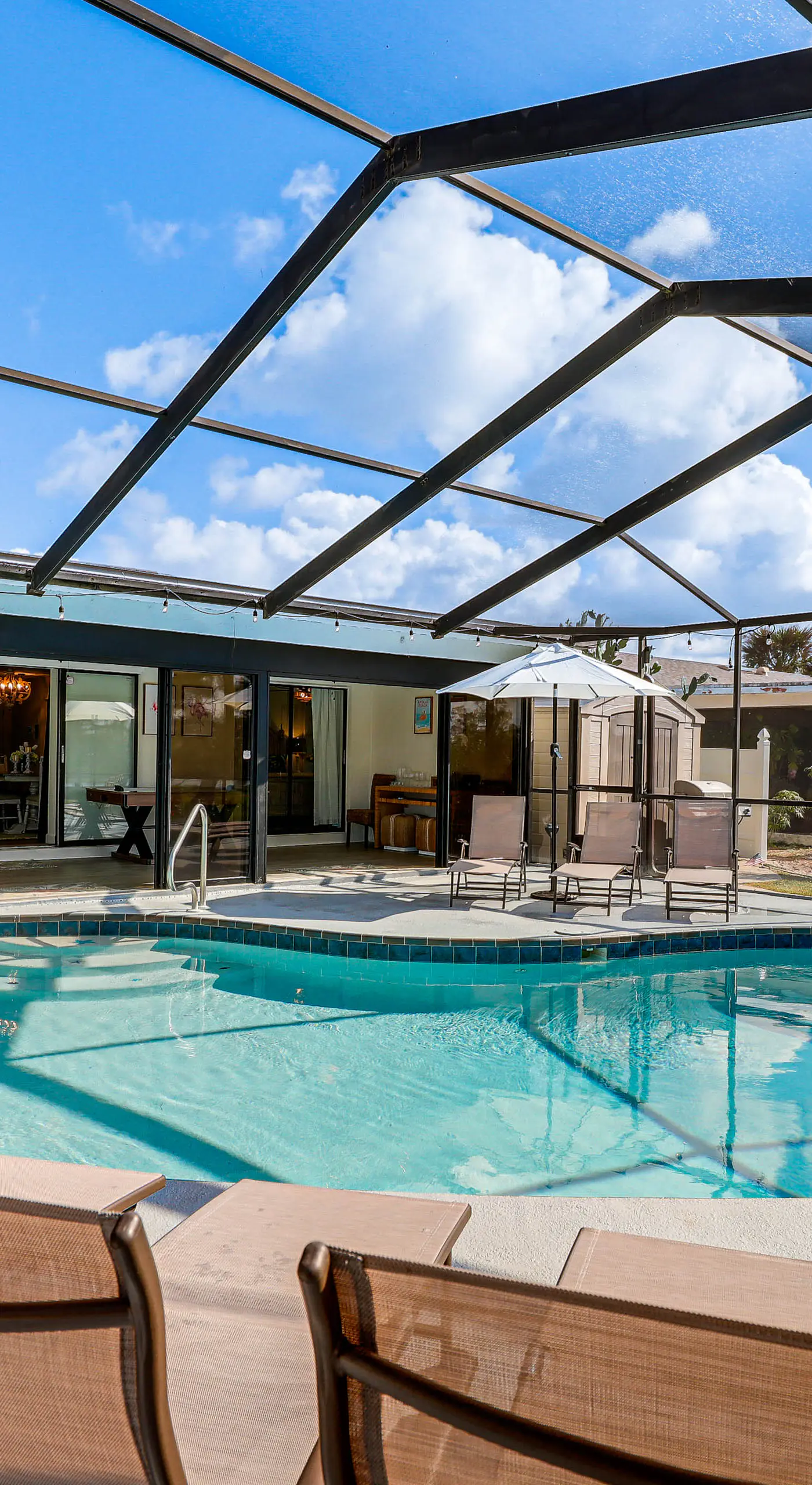 Apollo Beach Oasis: Lanai + Heated Pool!