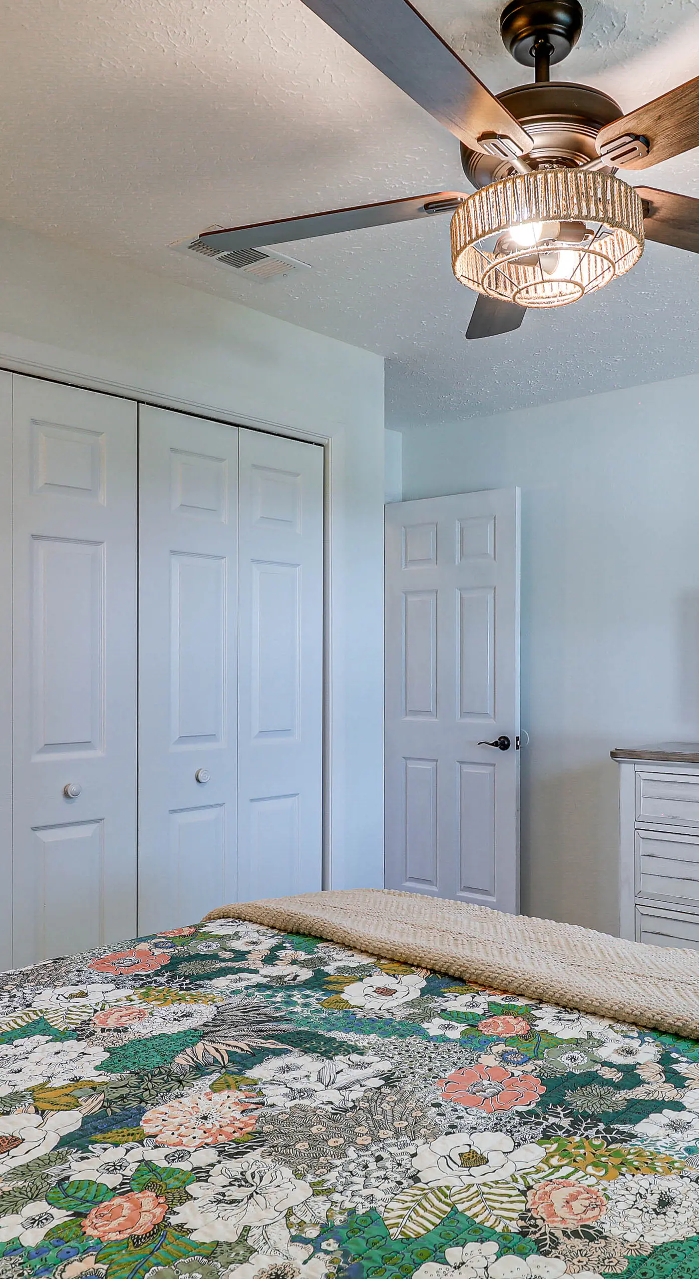 Apollo Beach Oasis: Lanai + Heated Pool!