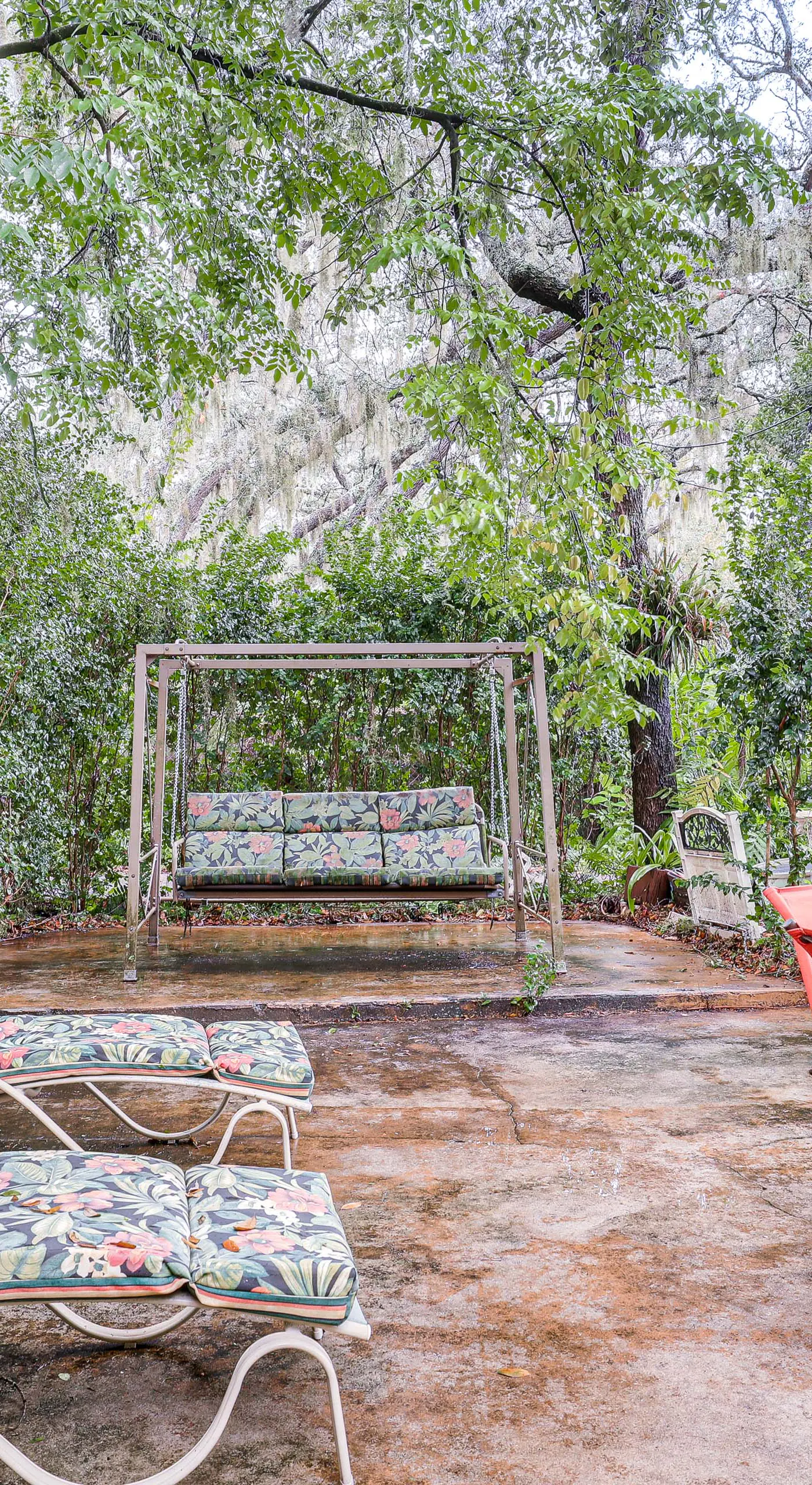 Tampa Area Home w/ Indoor Pool, Families Welcome!