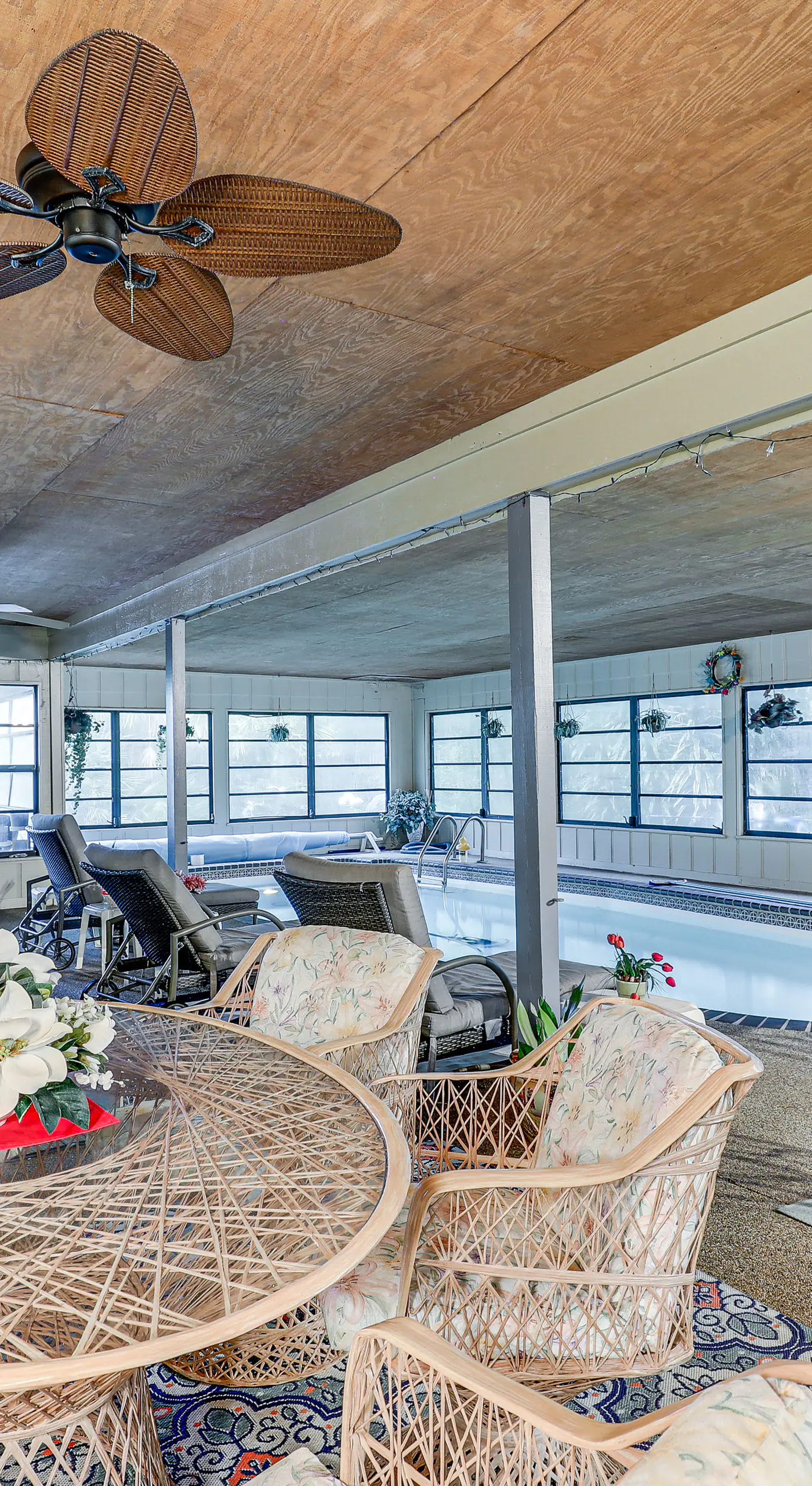 Tampa Area Home w/ Indoor Pool, Families Welcome!
