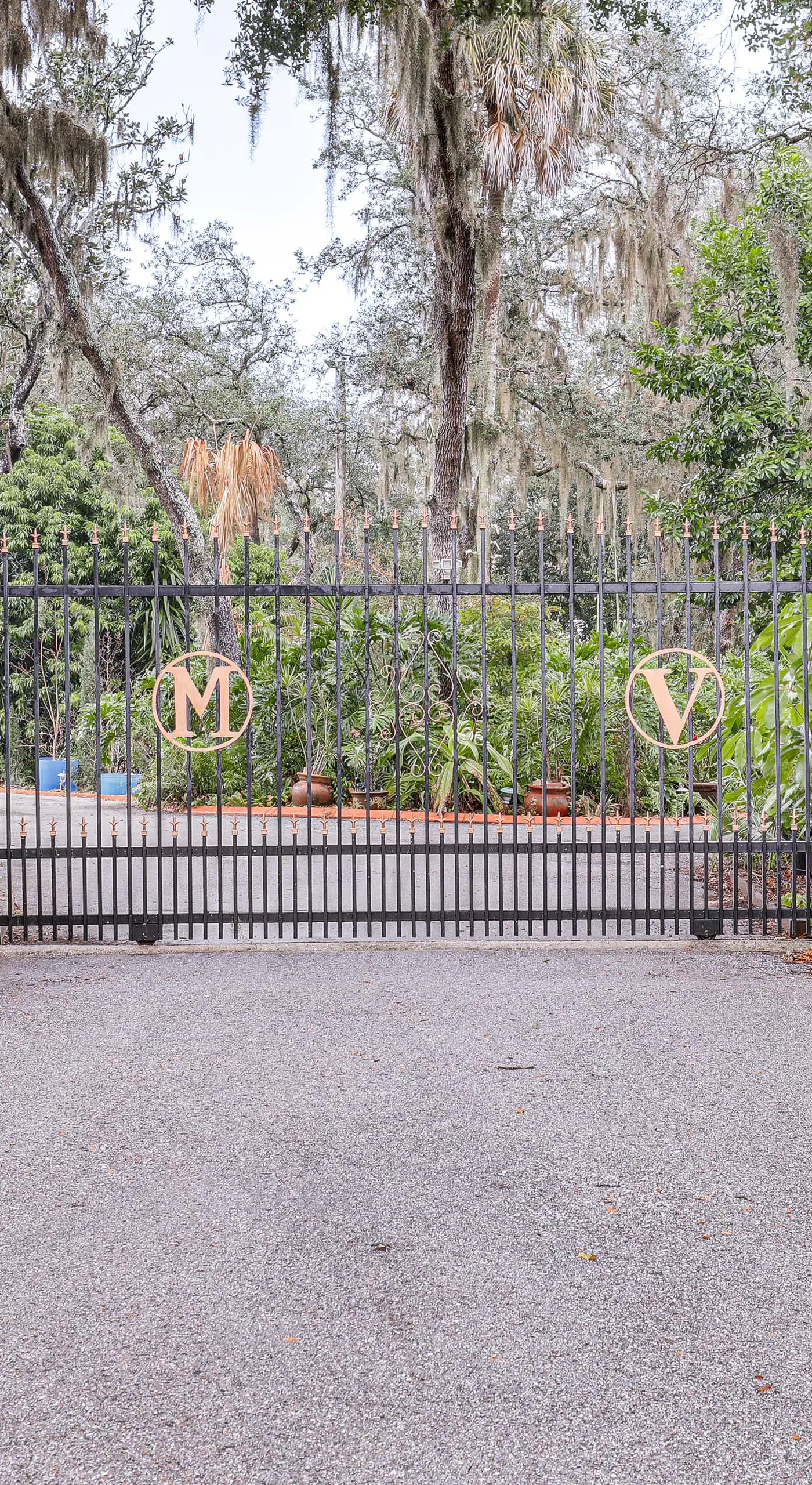 Tampa Area Home w/ Indoor Pool, Families Welcome!