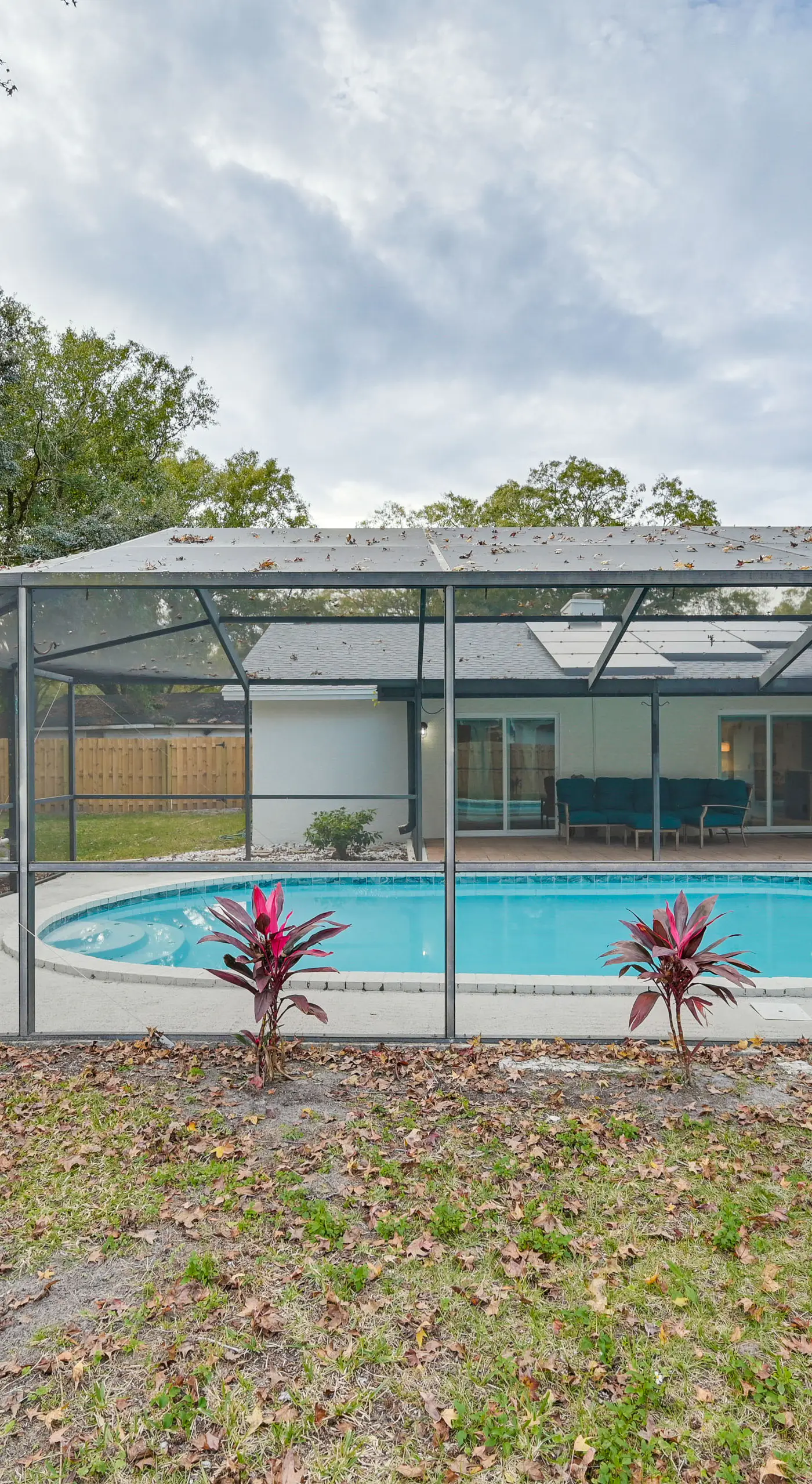 Idyllic Tampa Home w/ Private Pool: 11 Mi to Beach