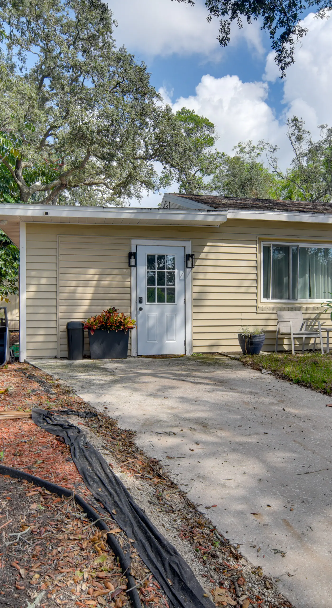 13 Mi to Busch Gardens: Tampa Gem w/ Grill & Yard