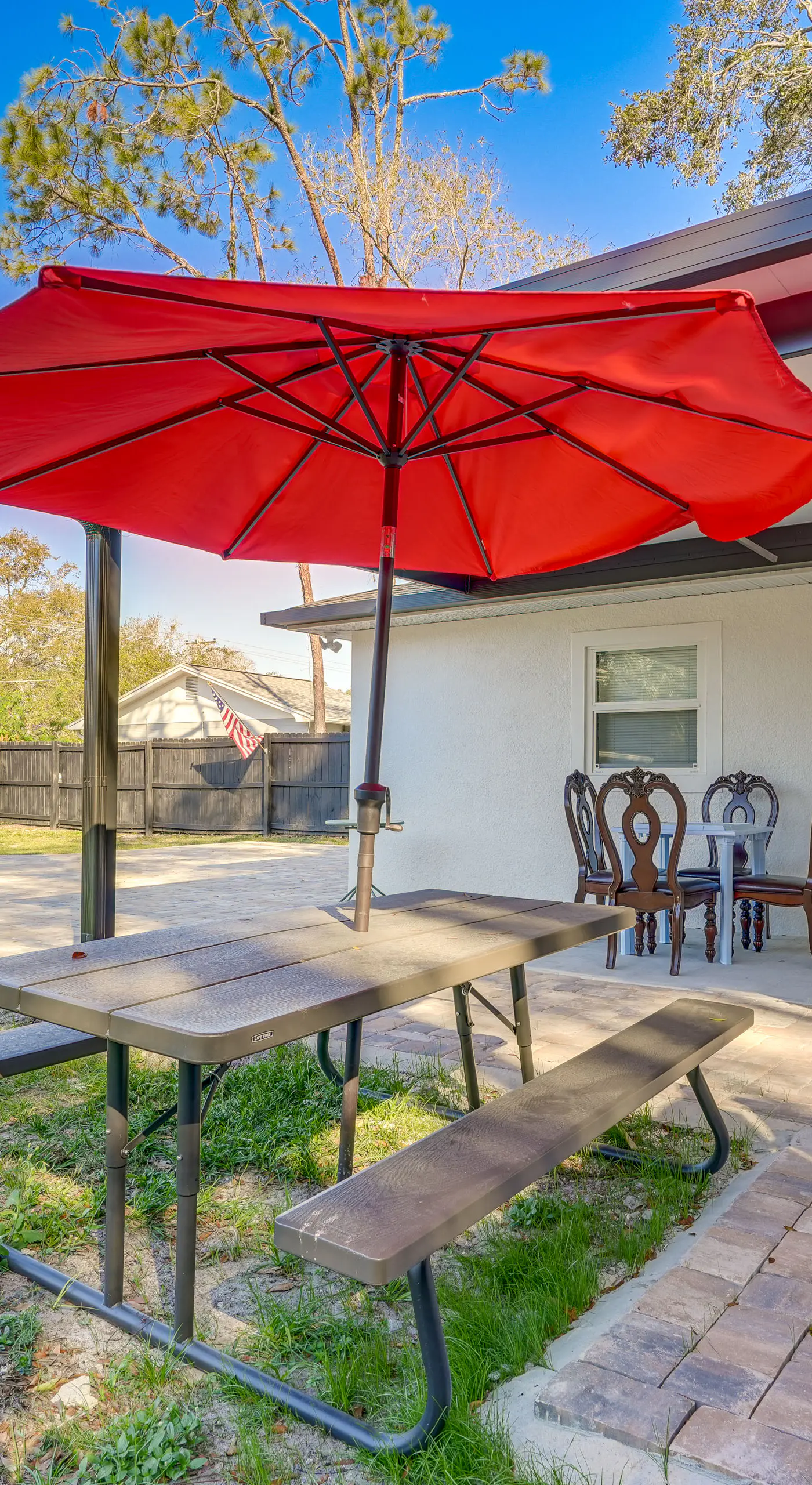 Vibrant Tampa Home: Perfect for Long Stays!