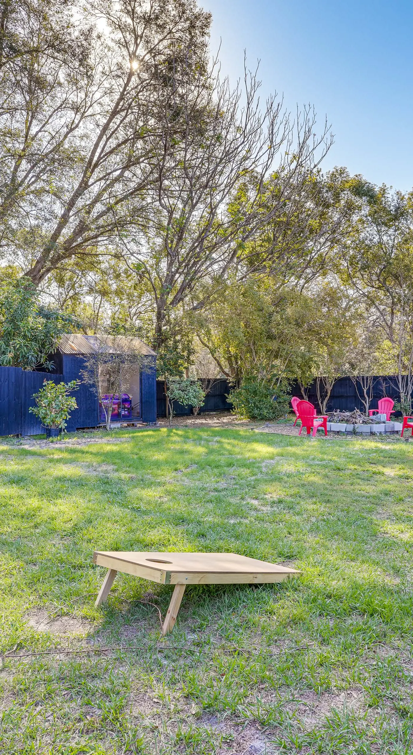 Vibrant Tampa Home: Perfect for Long Stays!