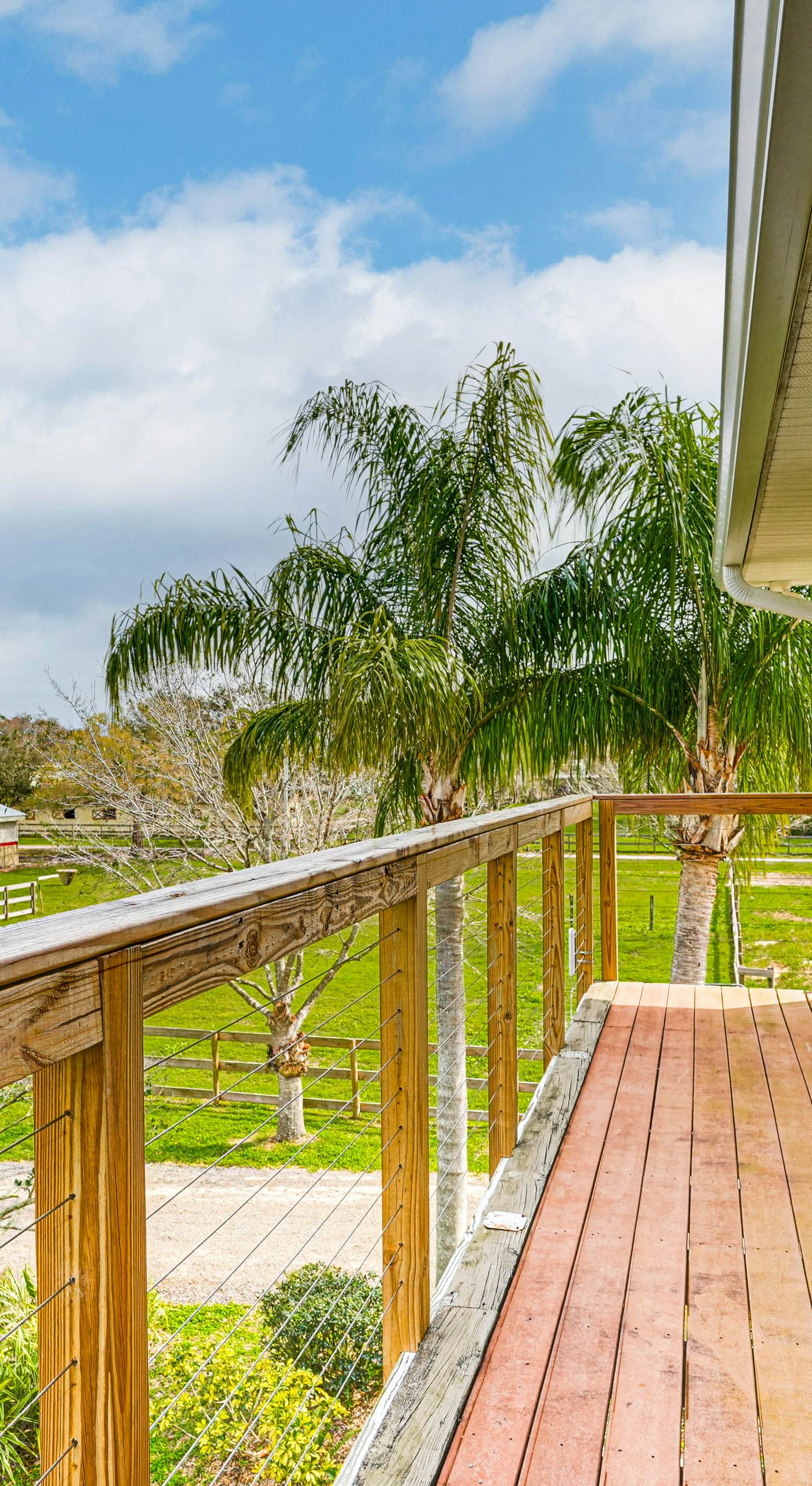Pasture & Pond Views: Lovely Lutz Apartment