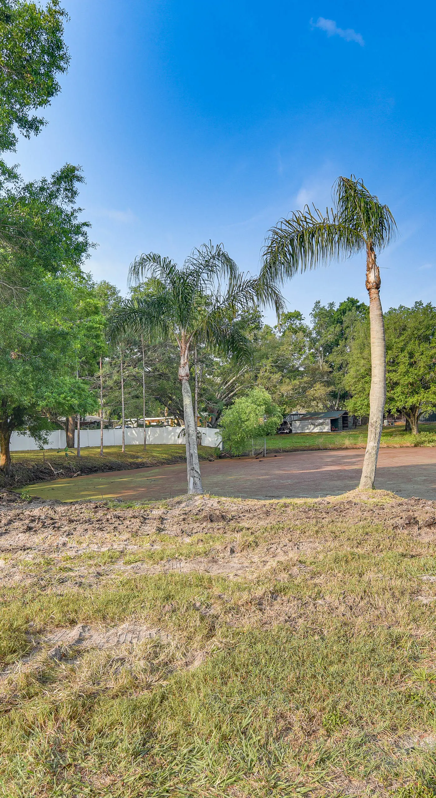 Breezy Tampa Home w/ Yard: Perfect for Long Stays