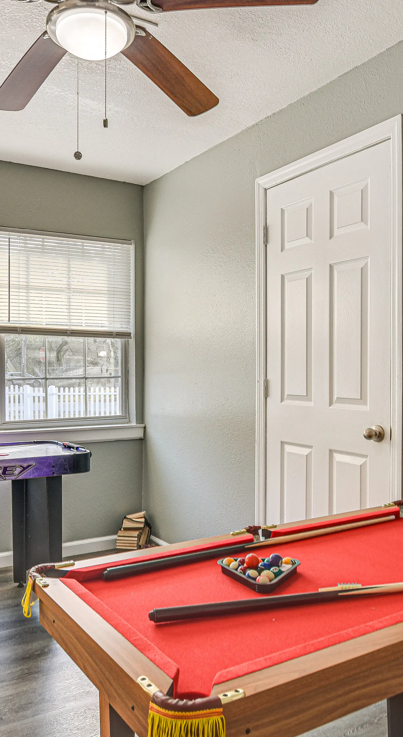 Breezy Tampa Home w/ Yard: Perfect for Long Stays
