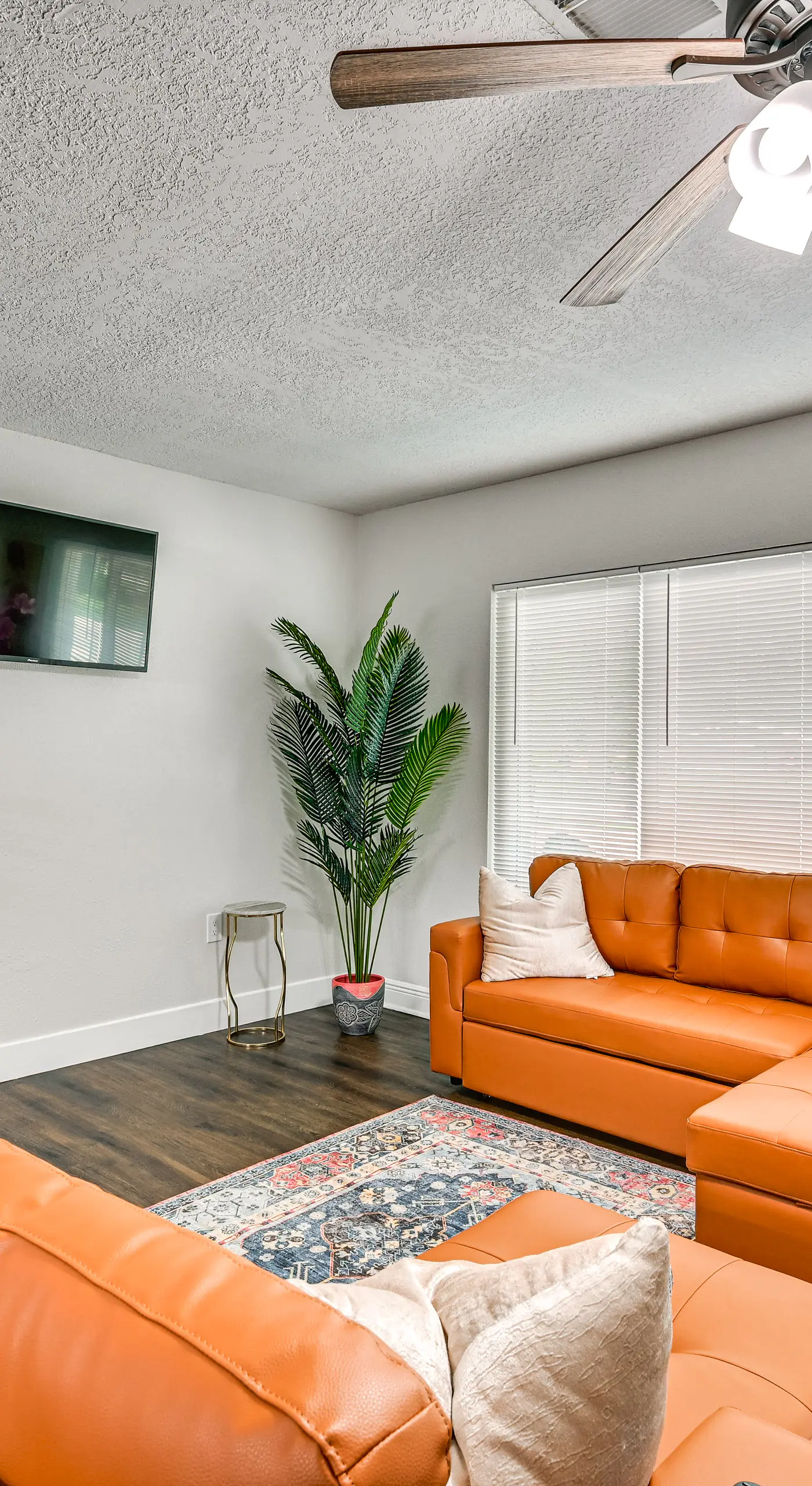 Breezy Lutz Home w/ Patio: Perfect for Long Stays
