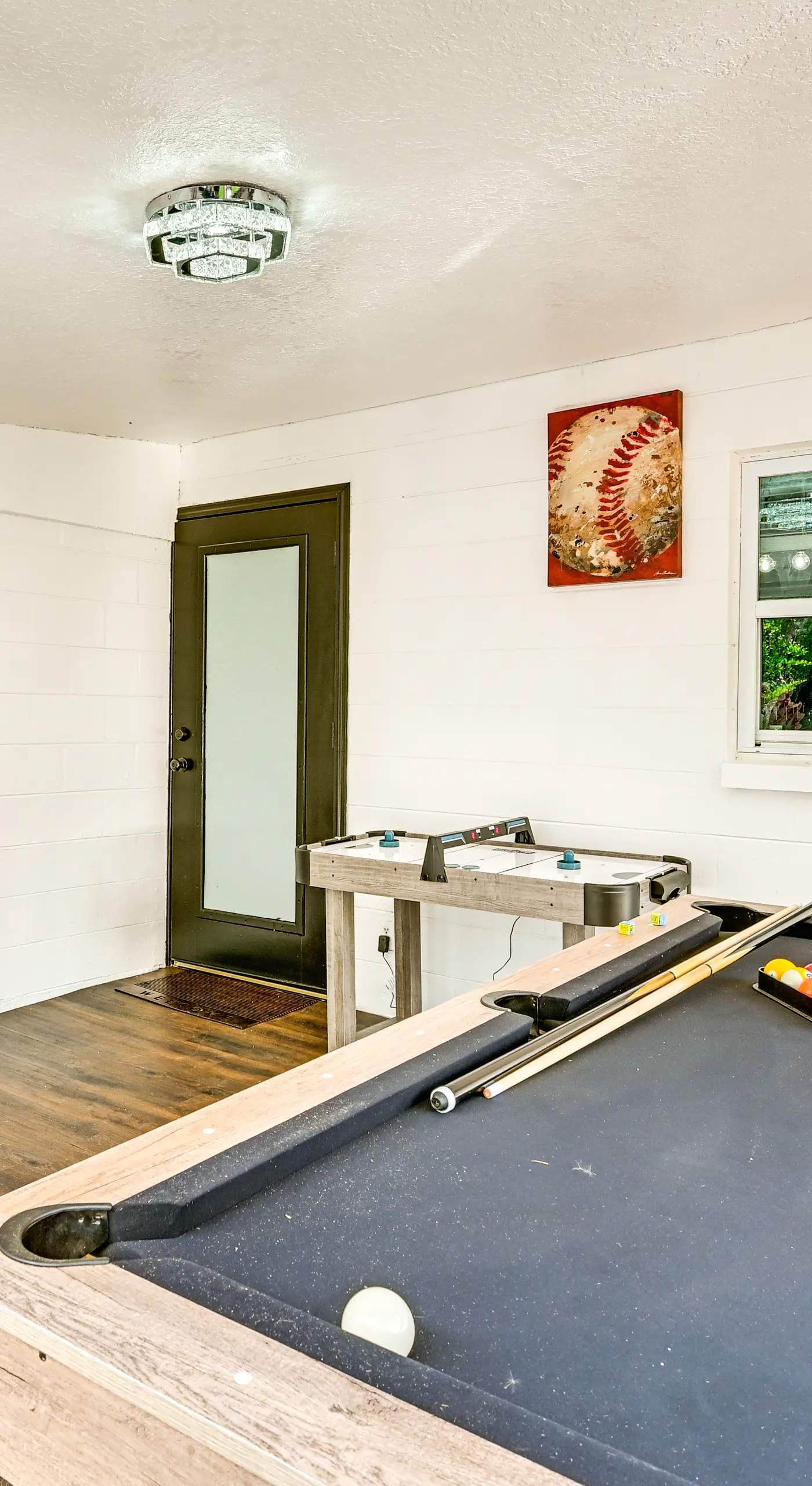 Breezy Lutz Home w/ Patio: Perfect for Long Stays