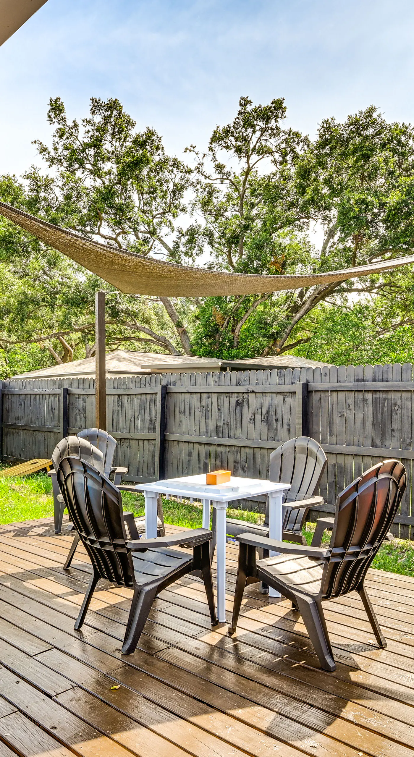 Breezy Lutz Home w/ Patio: Perfect for Long Stays