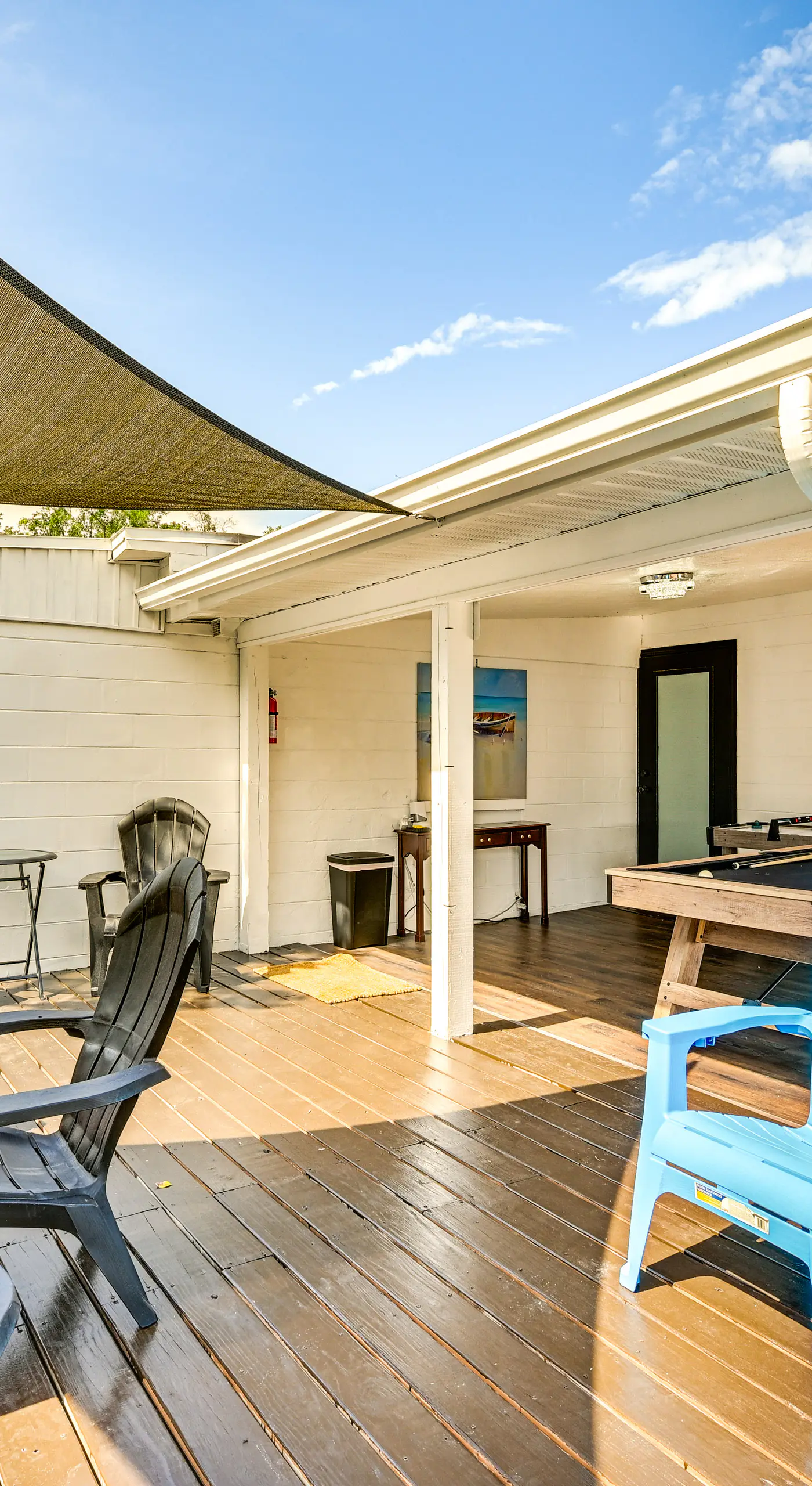 Breezy Lutz Home w/ Patio: Perfect for Long Stays