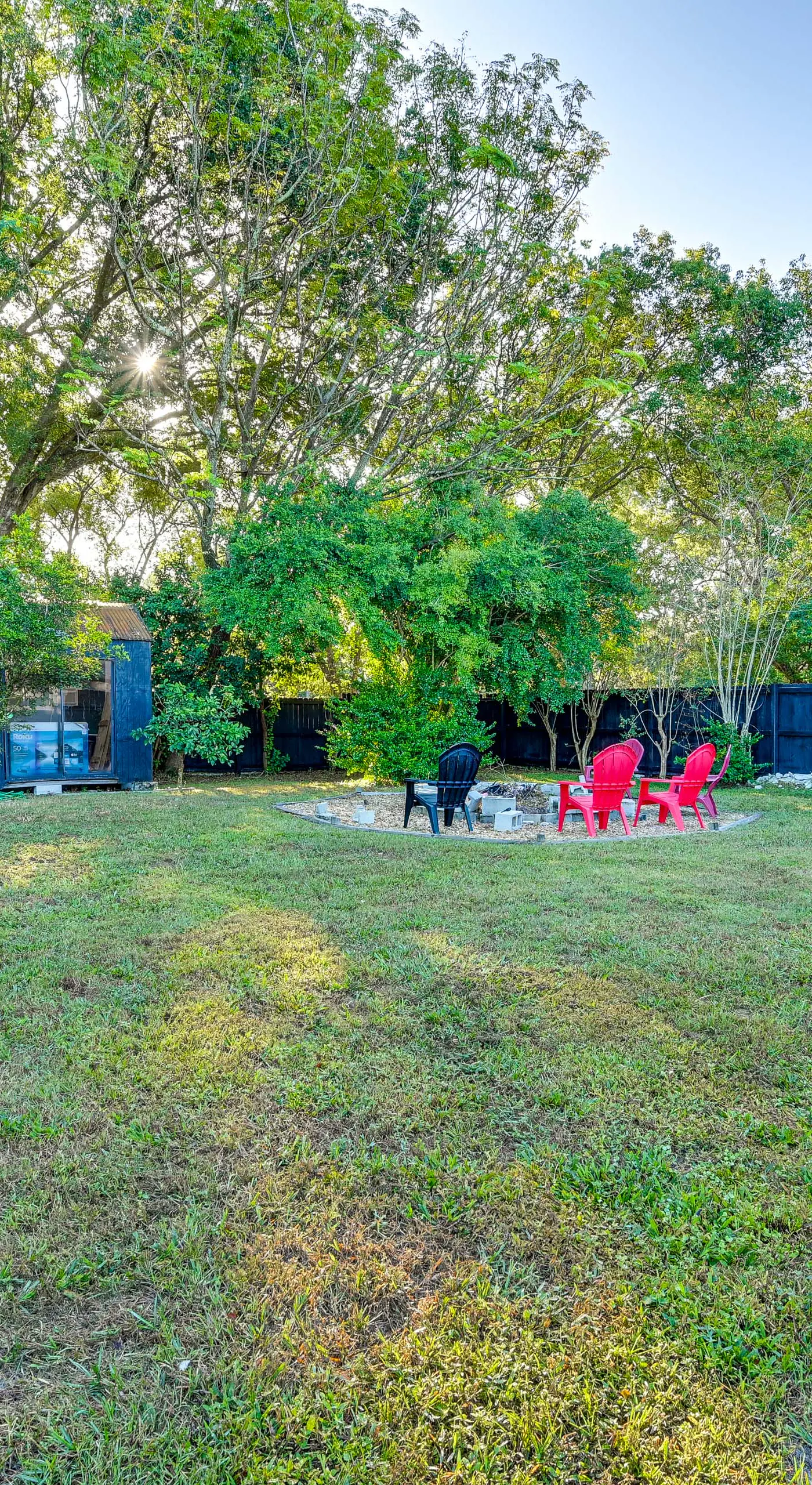 Breezy Lutz Home w/ Patio: Perfect for Long Stays