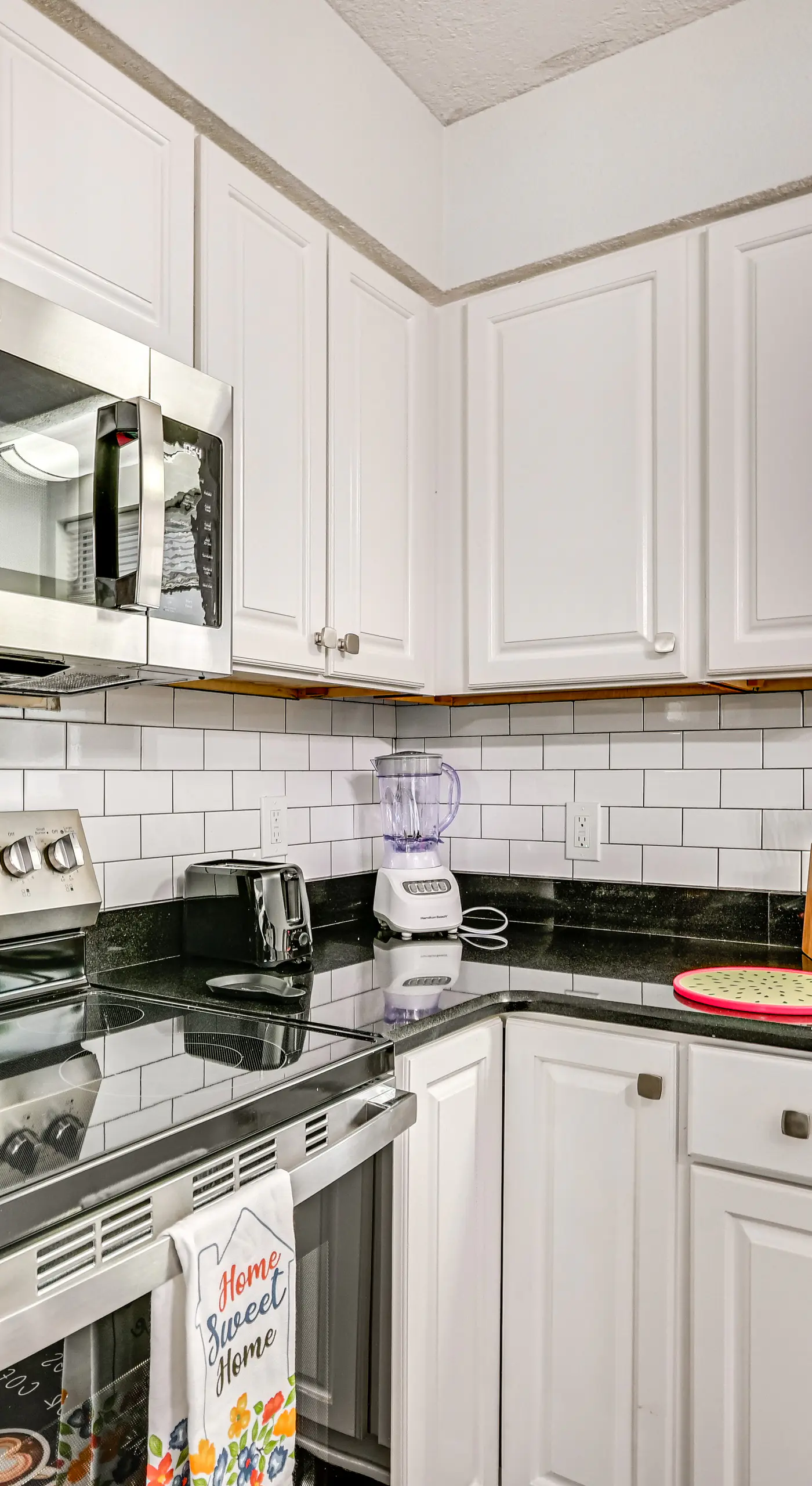 Breezy Lutz Home w/ Patio: Perfect for Long Stays