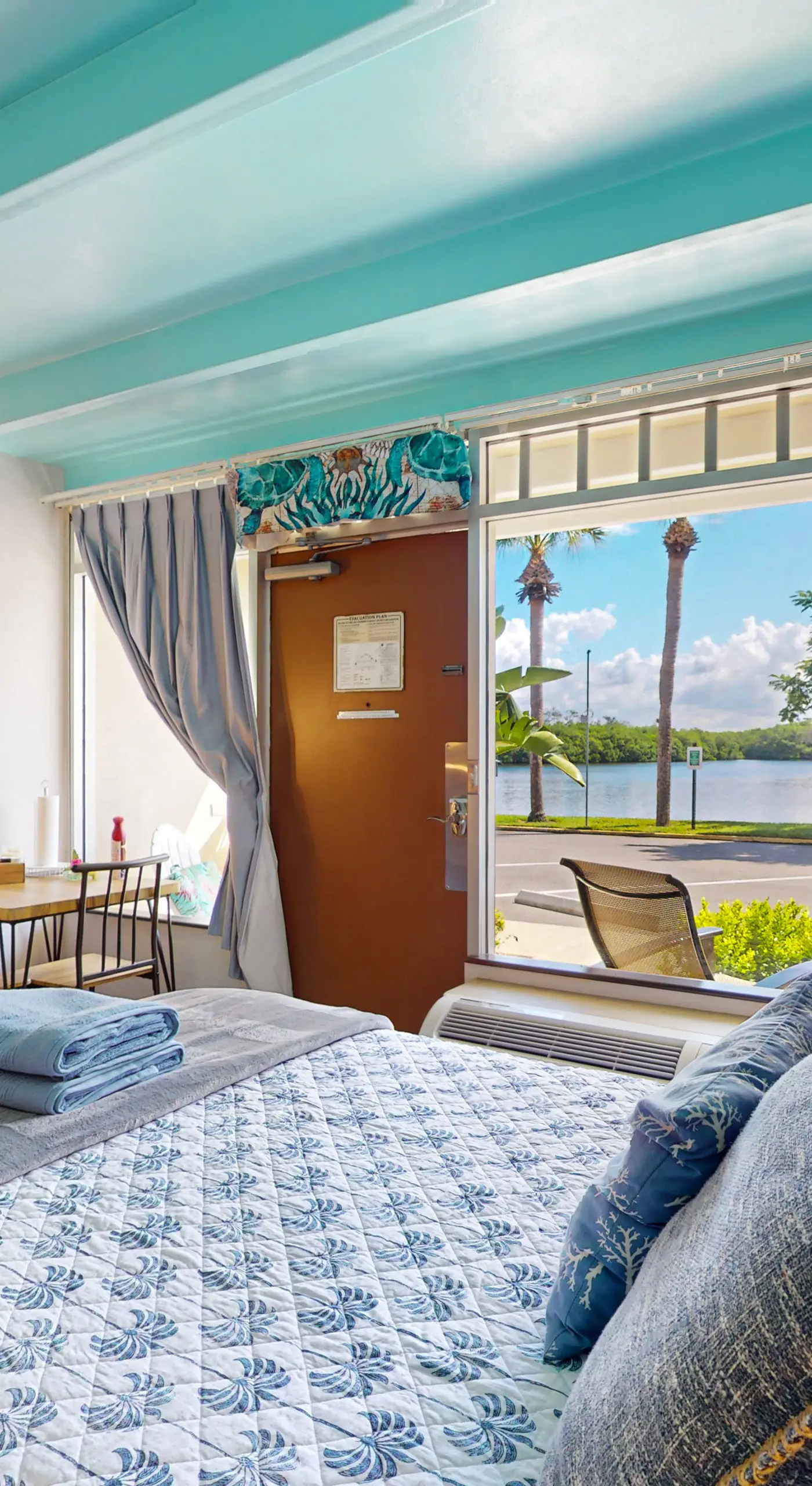 Dolphin & Manatee Cove Condo: Beach Access + More!
