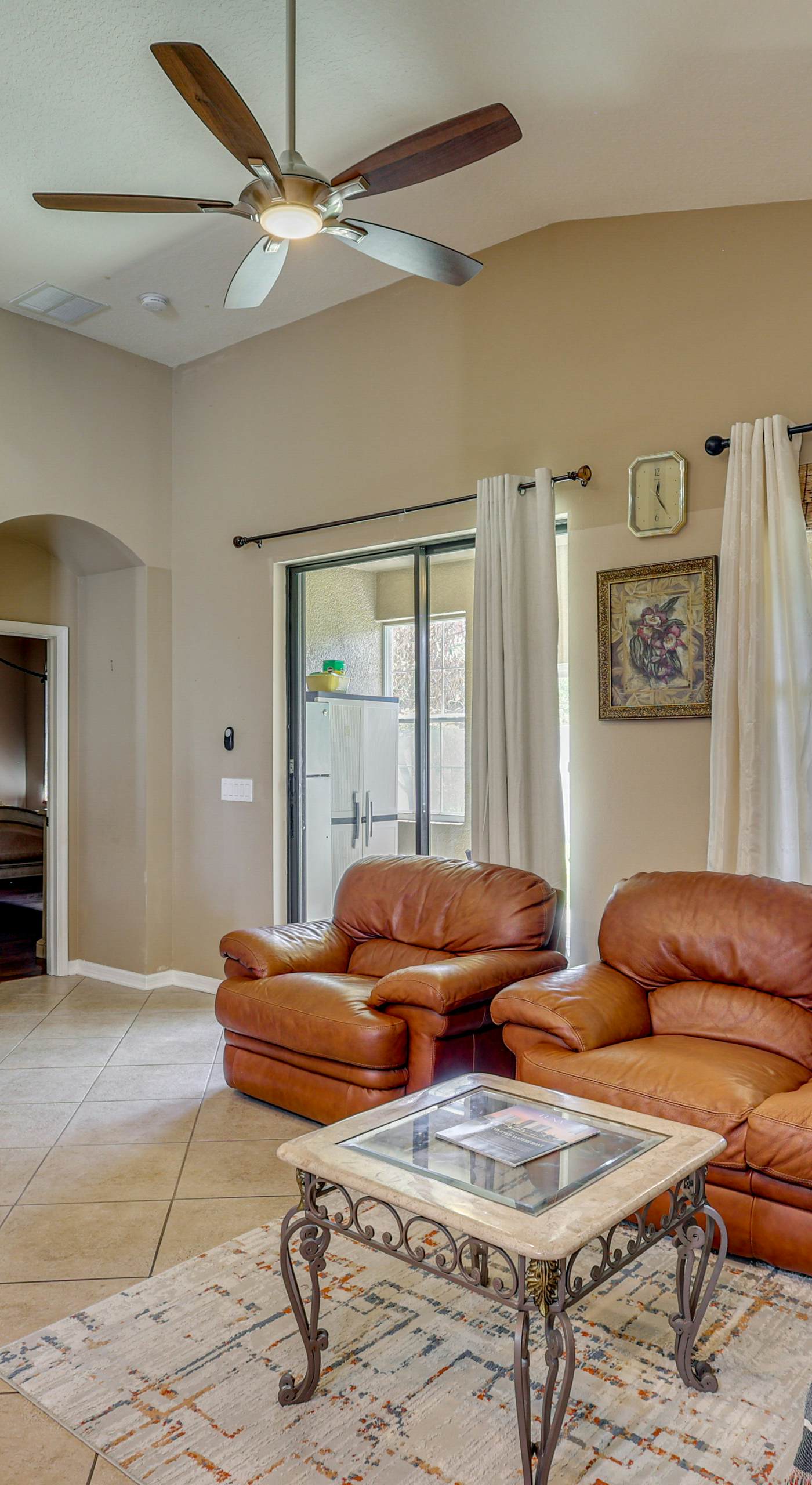Extended Stay in Tampa Area! Spacious Home w/ Yard